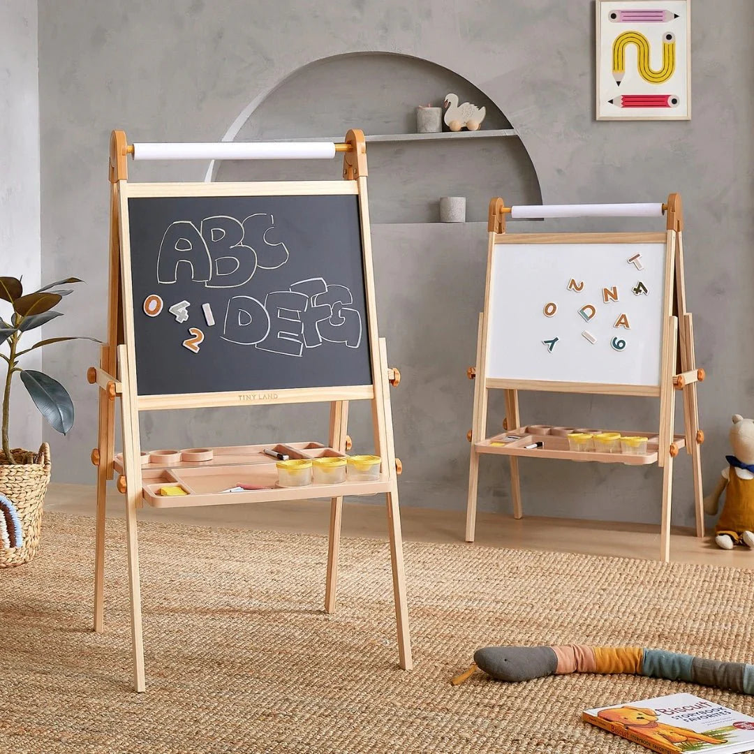 Caramel Magnitales Easel for Kids