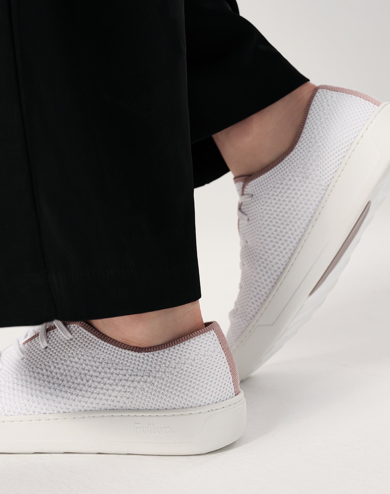 Women's Infinity Cloud White Knit Sneaker (Sand)