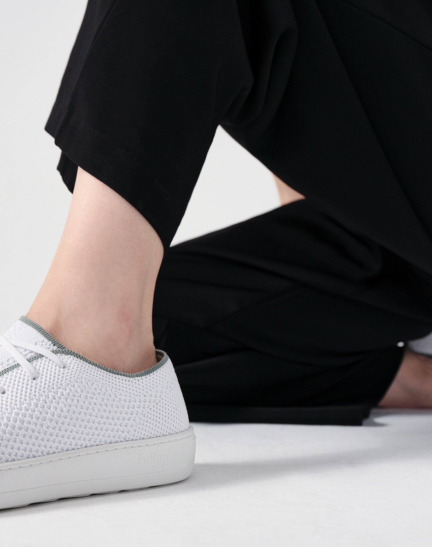 Women's Infinity Cloud White Knit Sneaker (Sage)