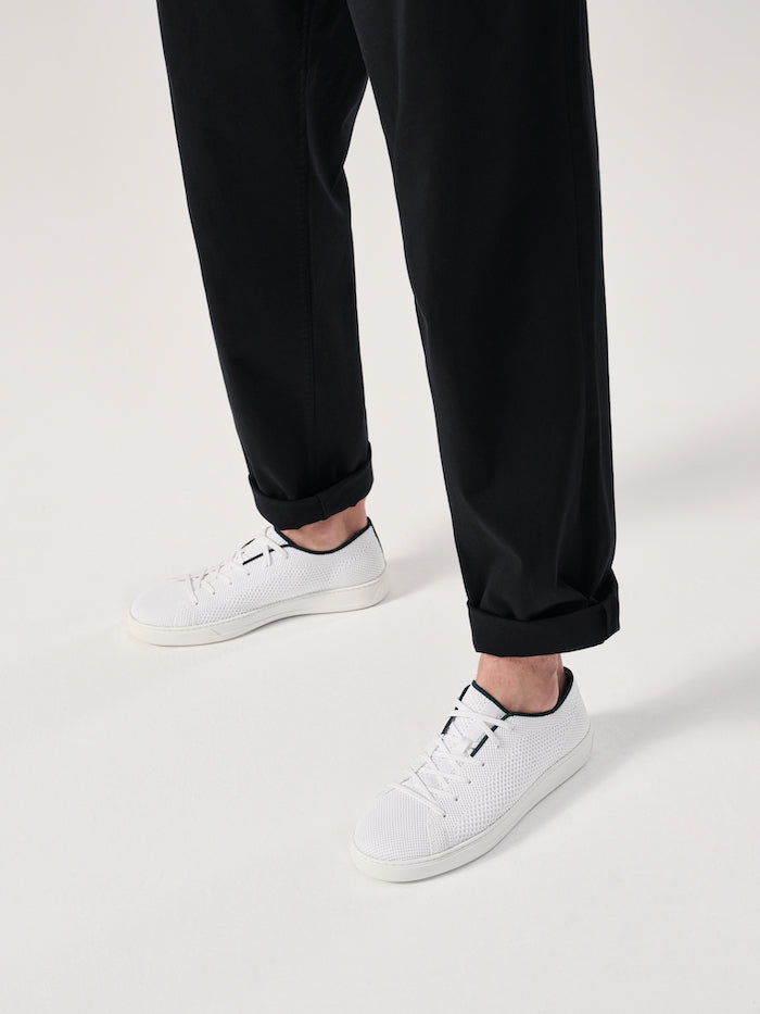 Men's Infinity Cloud White Knit Sneaker (Ink)