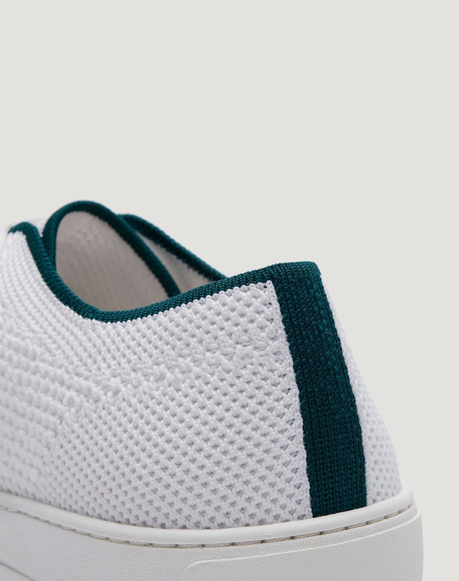 Women's Infinity Cloud White Knit Sneaker (Ink)