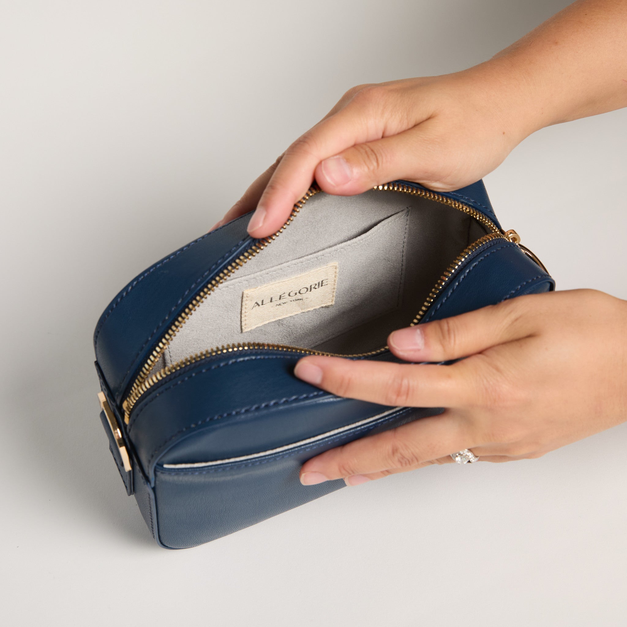 Gala Crossbody Camera Bag (Navy)