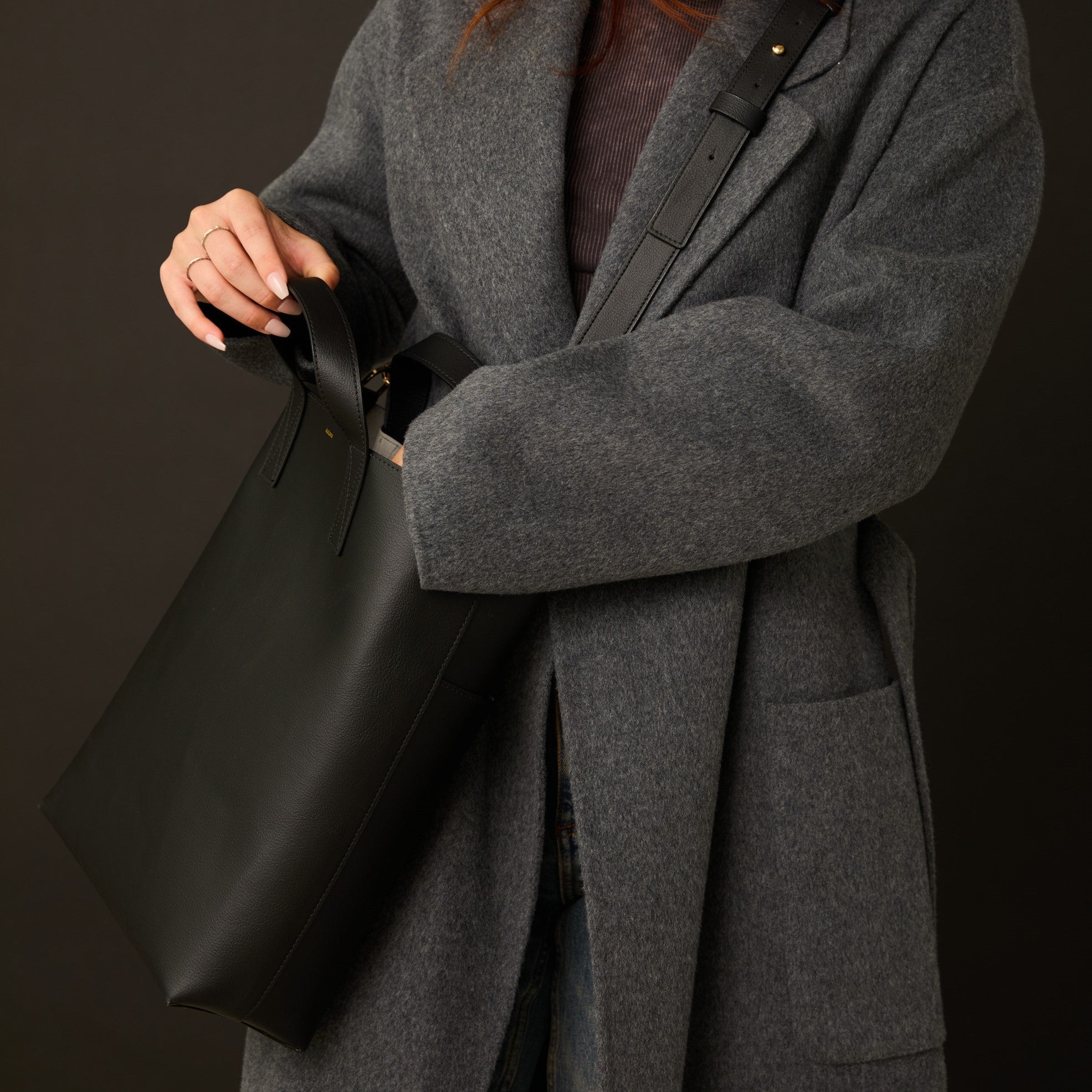 Gala Tote II (Black)