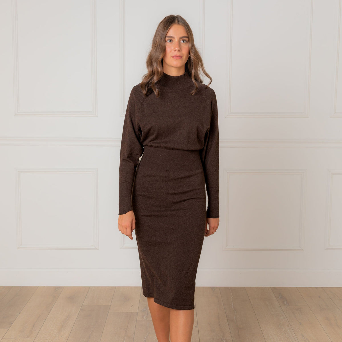 chocolate sweater dress Dolman Sleeve 8 / Heather casual sweatshirt dress Exaggerated Sleeve Cowl Neck Featuring a mini length Size:Large-Tall