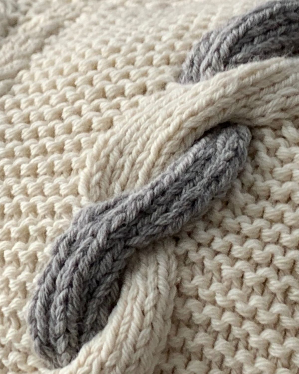 Barbora Wool Turtleneck (White)
