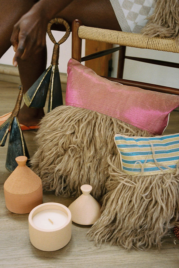 Wugo Throw Pillow (Iridescent Magenta/Andes Sand)