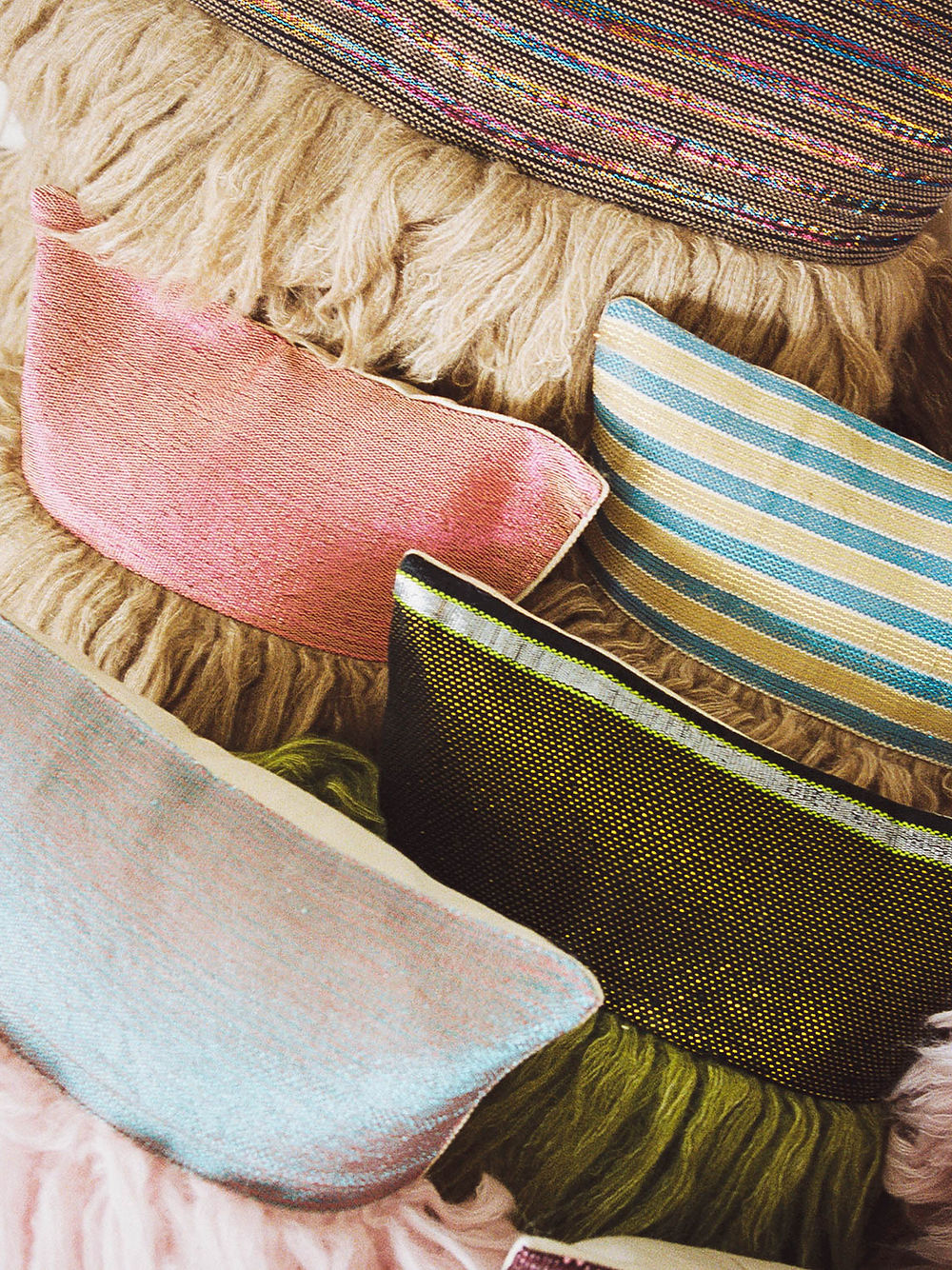 Wugo Throw Pillow (Mystic Black Holograph/Andes Sand)