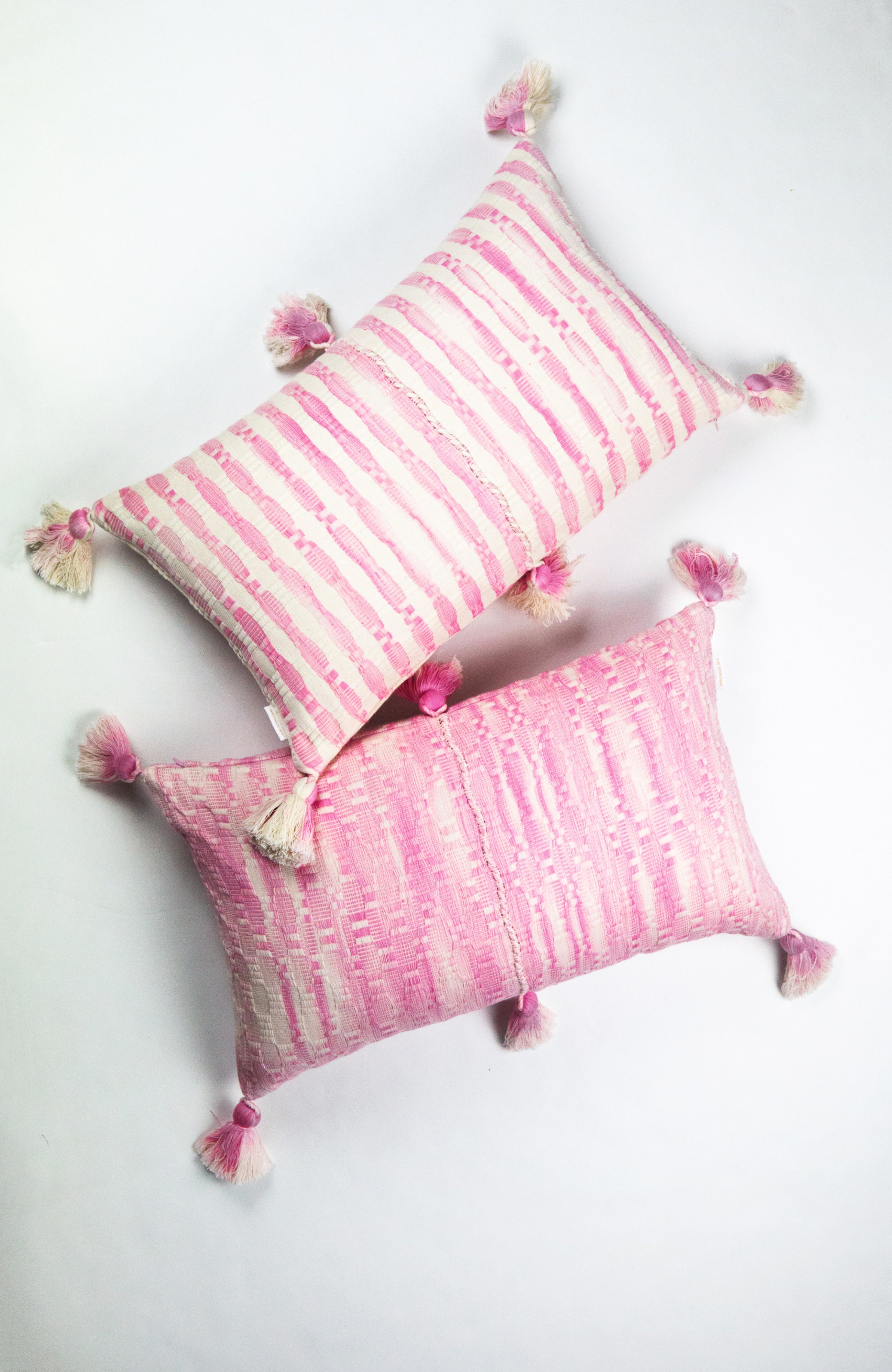 Antigua Pillow (Faded Pink)