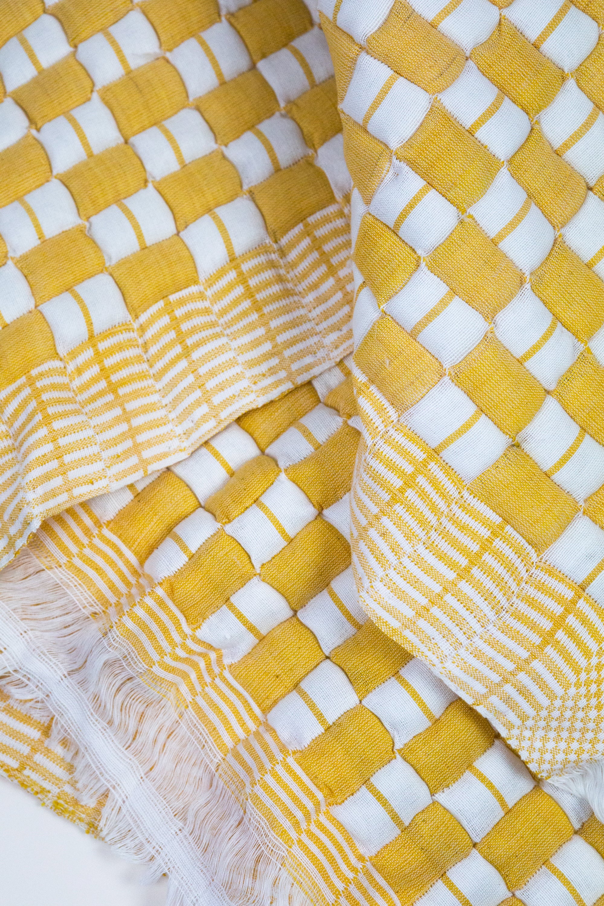 Quilted Sujani Throw Blanket (Yellow & White)