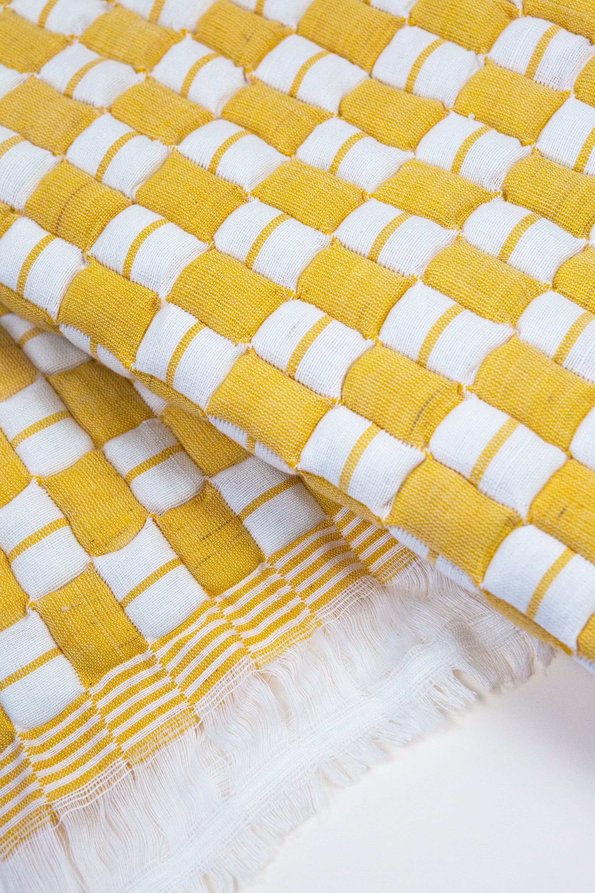 Quilted Sujani Throw Blanket (Yellow & White)