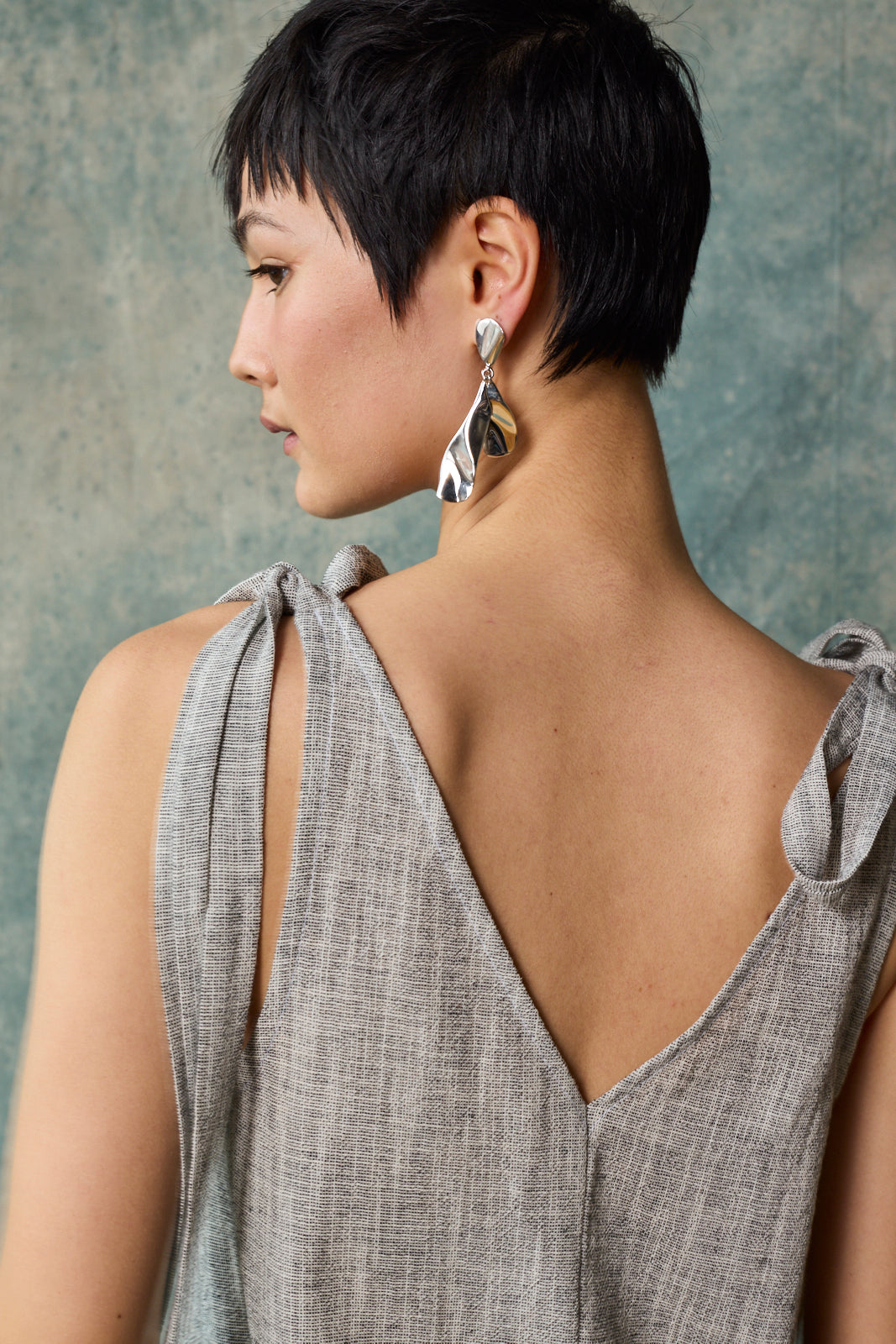 Tie Shoulder Shift (Oyster)