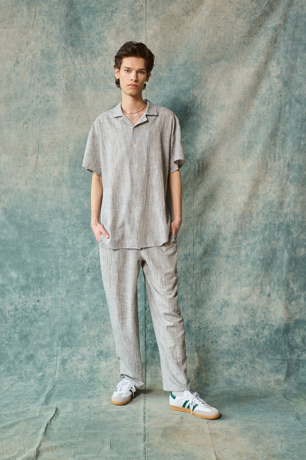 Gender-Neutral Column Pant (Oyster)