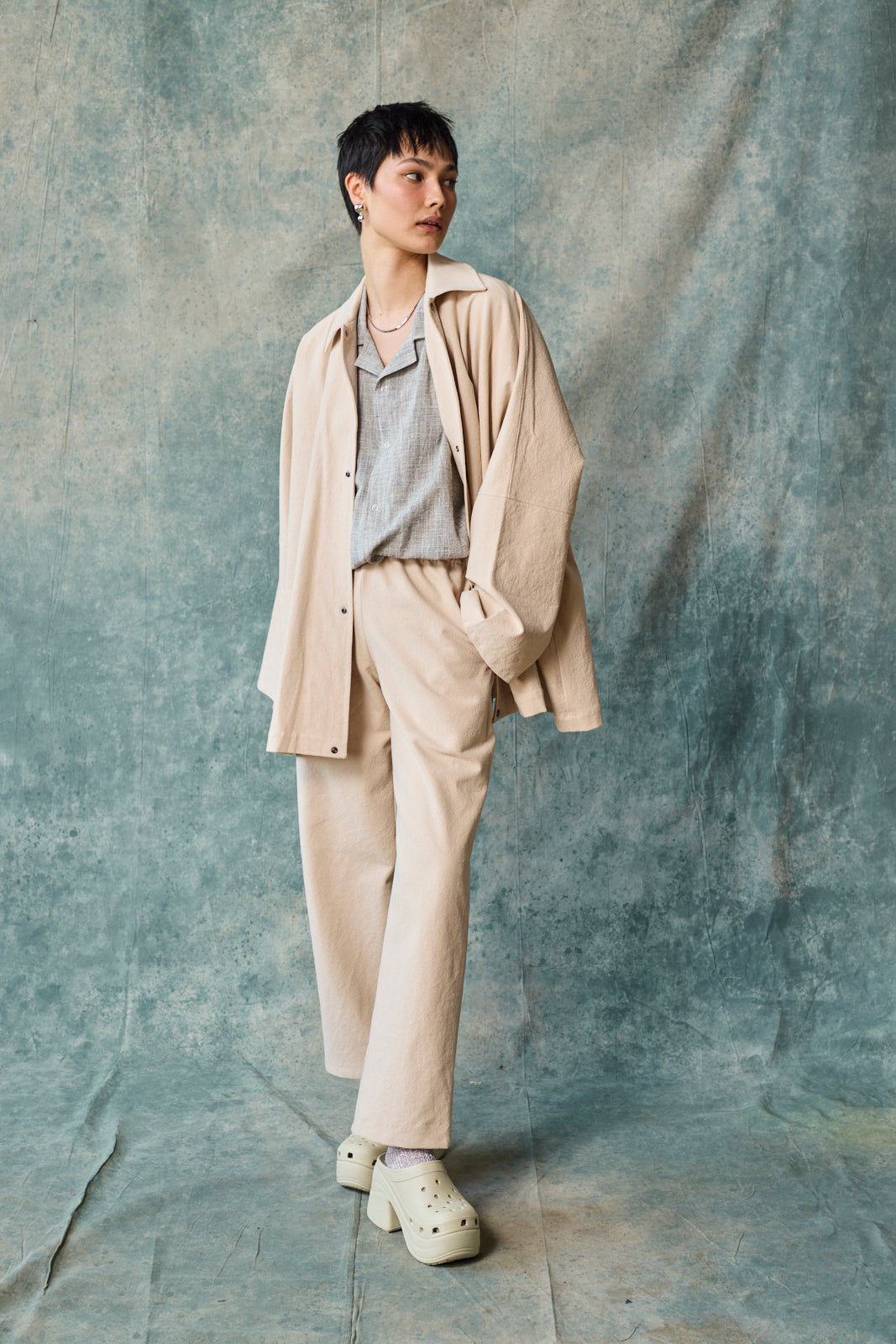 Gender-Neutral Column Pant (Milk Tea)