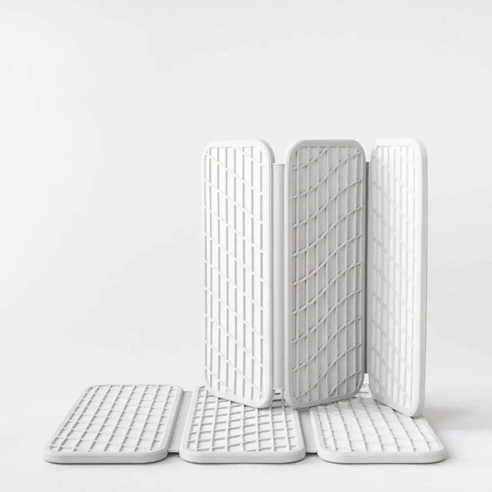 Two Dorai Dish Pads showing folded and unfolded