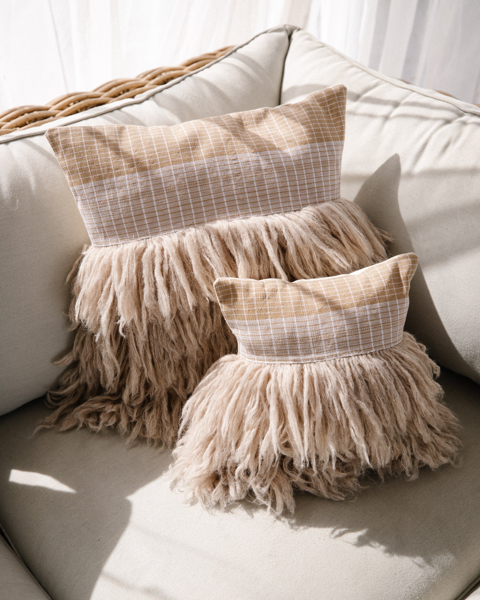 Wugo Throw Pillow (Cream Picnic/Smokey Beige)