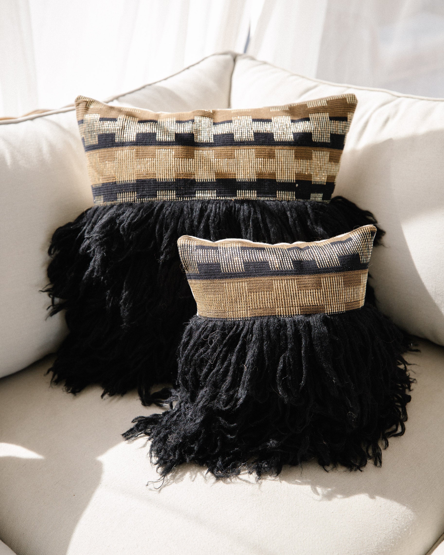 Wugo Throw Pillow (Gold/Mystic Black)