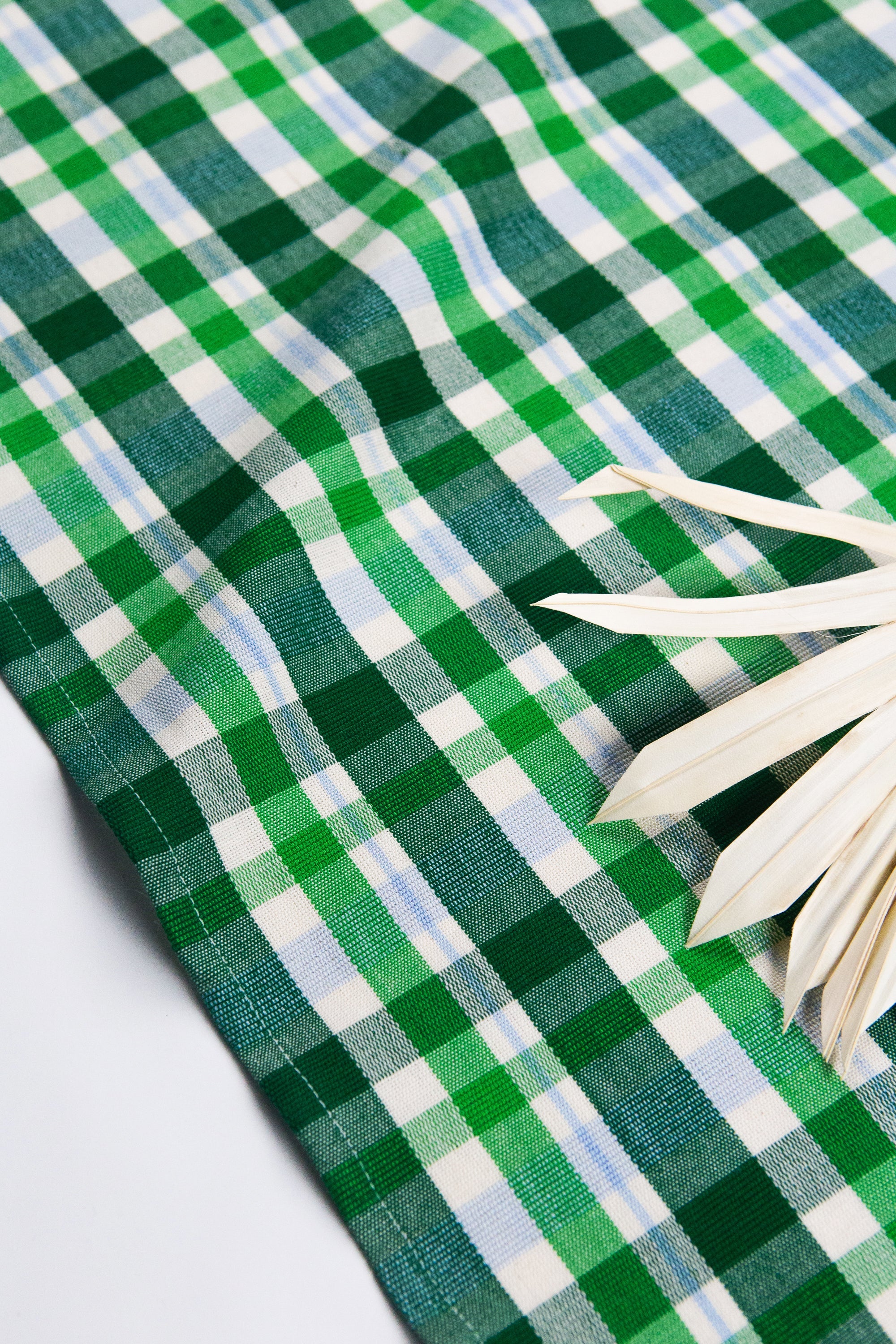 Josefina Plaid Runner