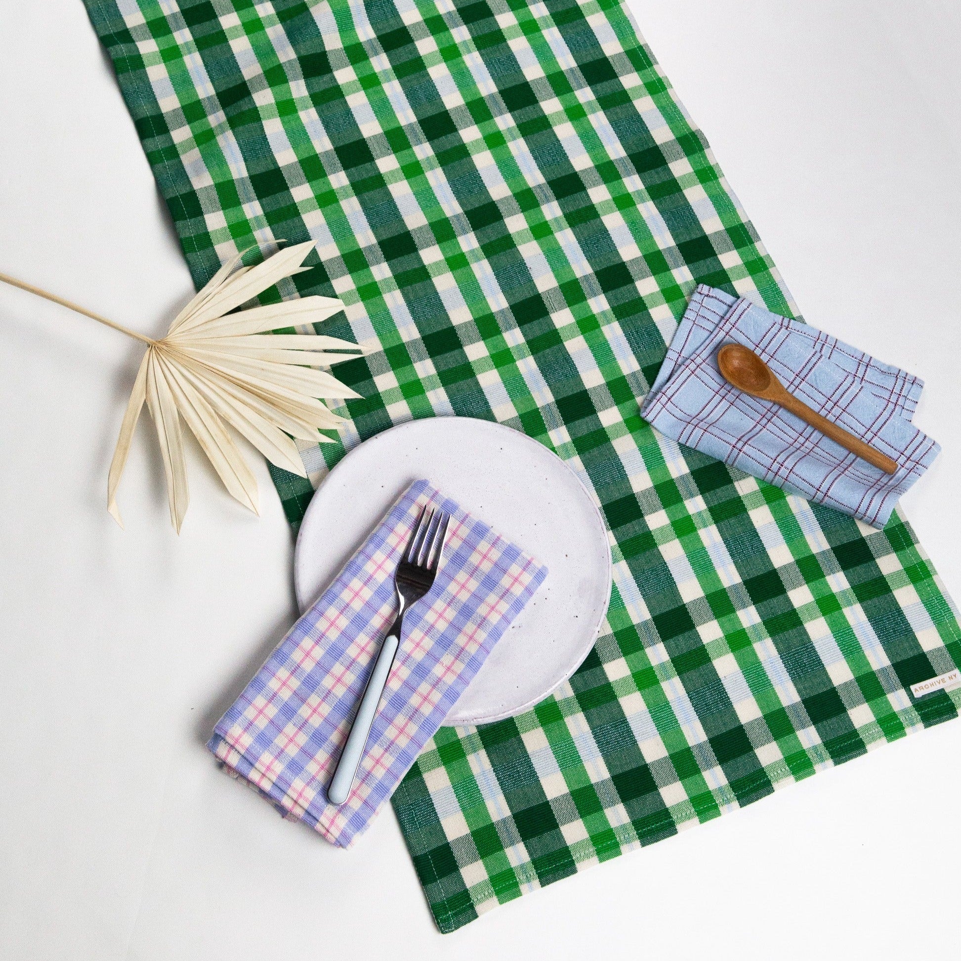 Josefina Plaid Runner