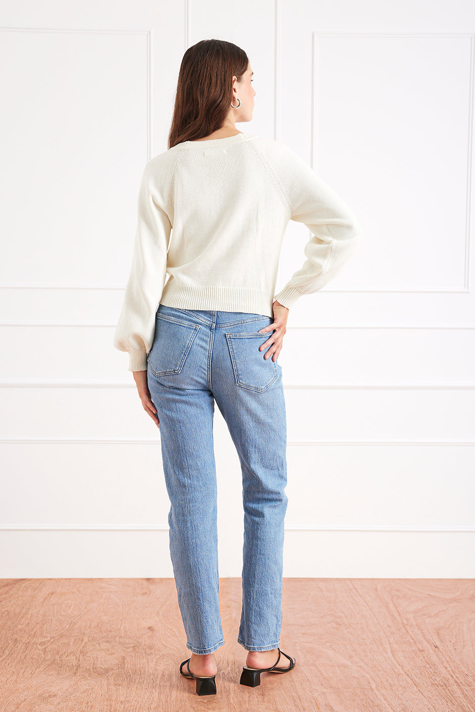 Greta Cardigan (Oat Milk)