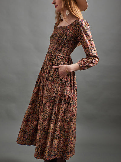 Hailee Smocked Midi Dress (Black Floral)