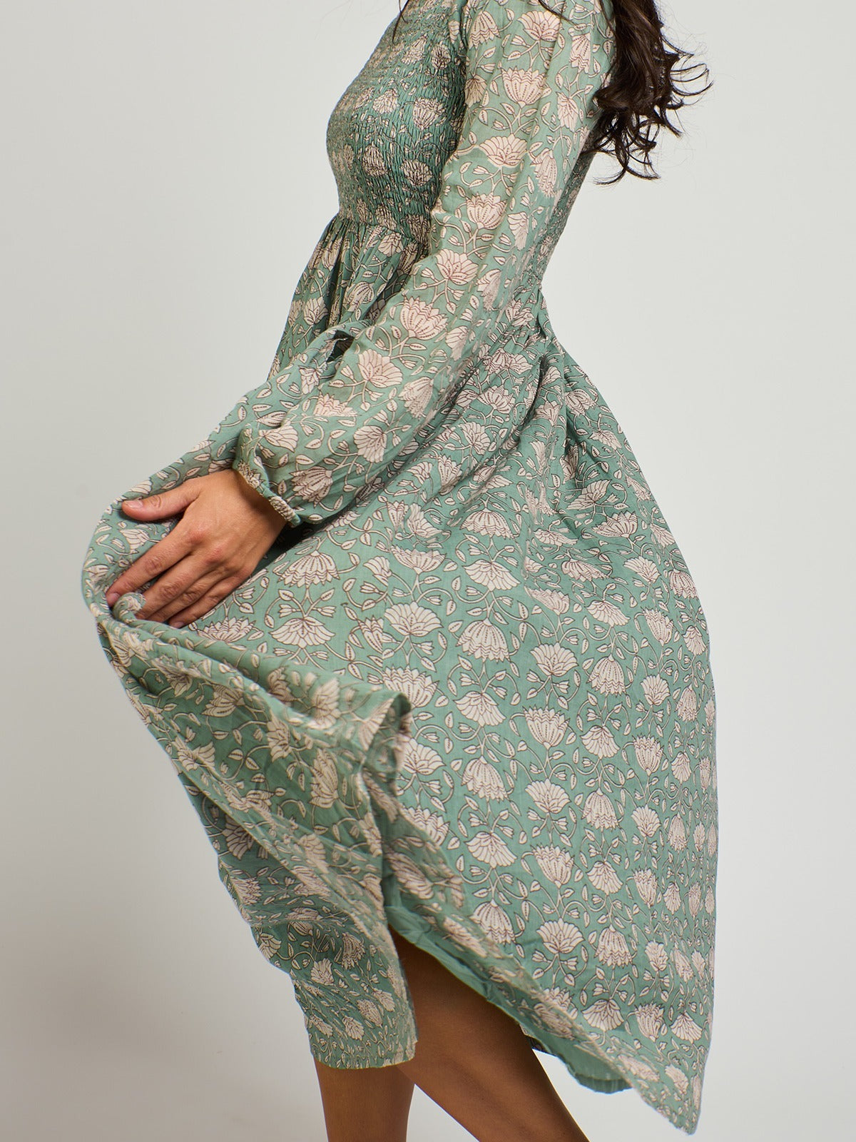 Hailee Smocked Midi Dress (Aegean Teal Floral)