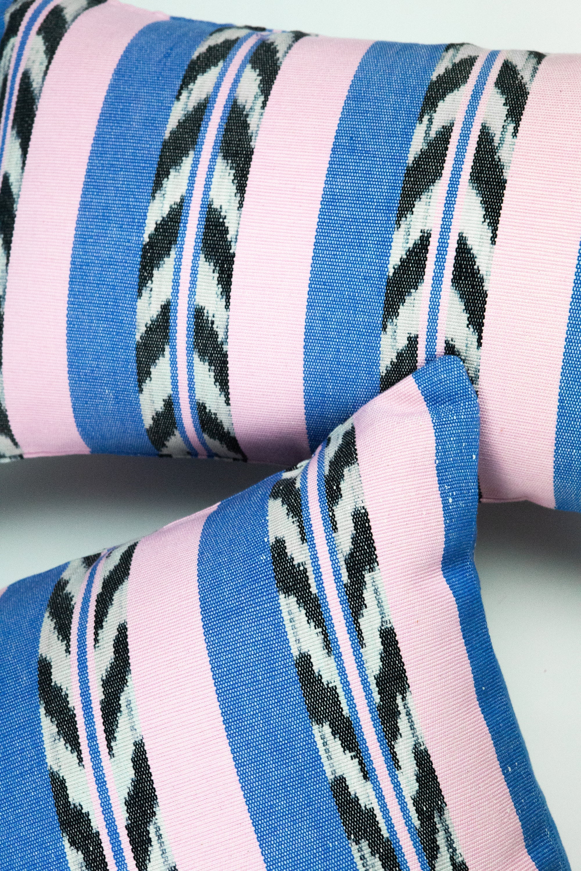 Palm Jaspe Pillow (Blue & Light Pink)