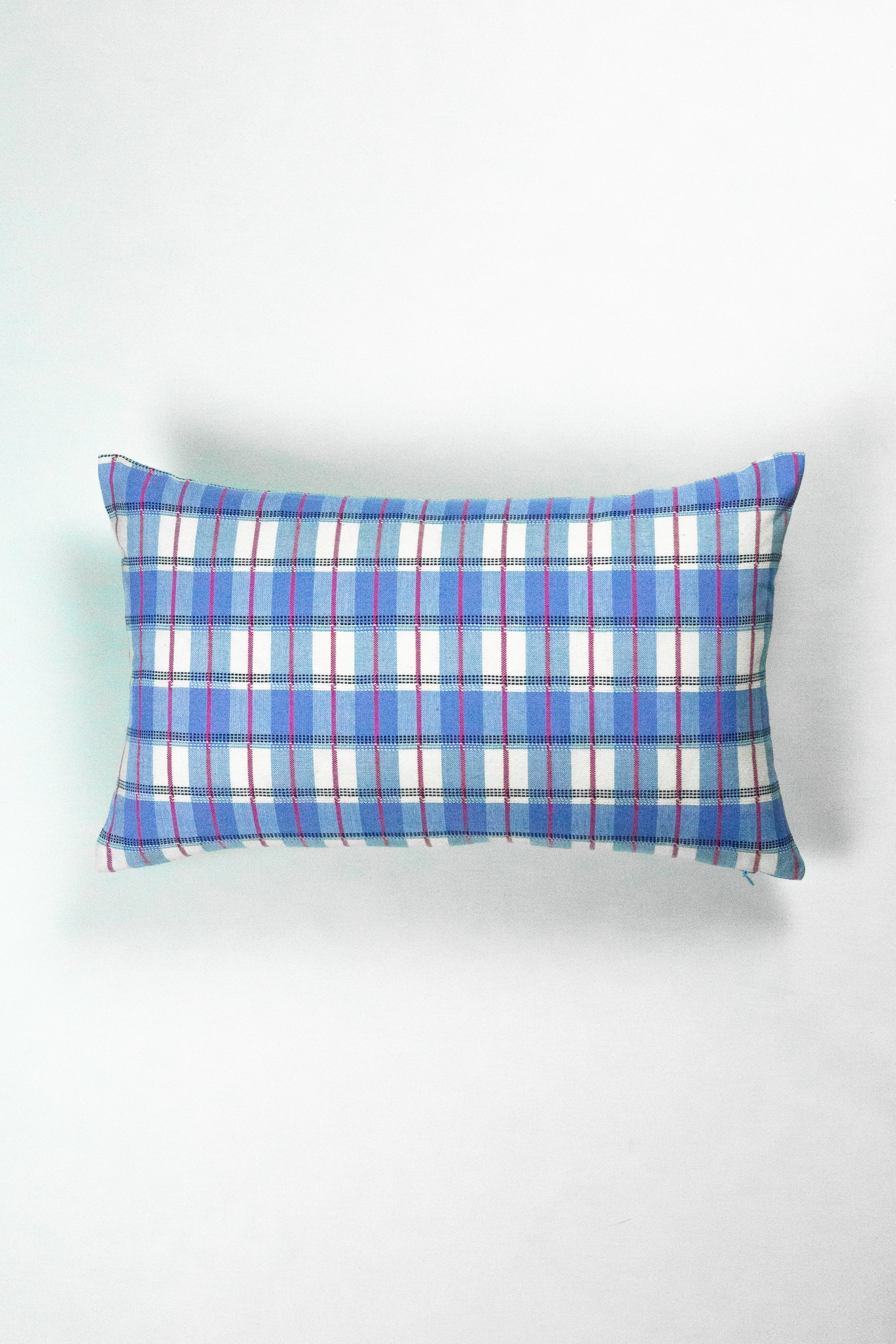 San Andres Gingham Pillow (Blue & White)