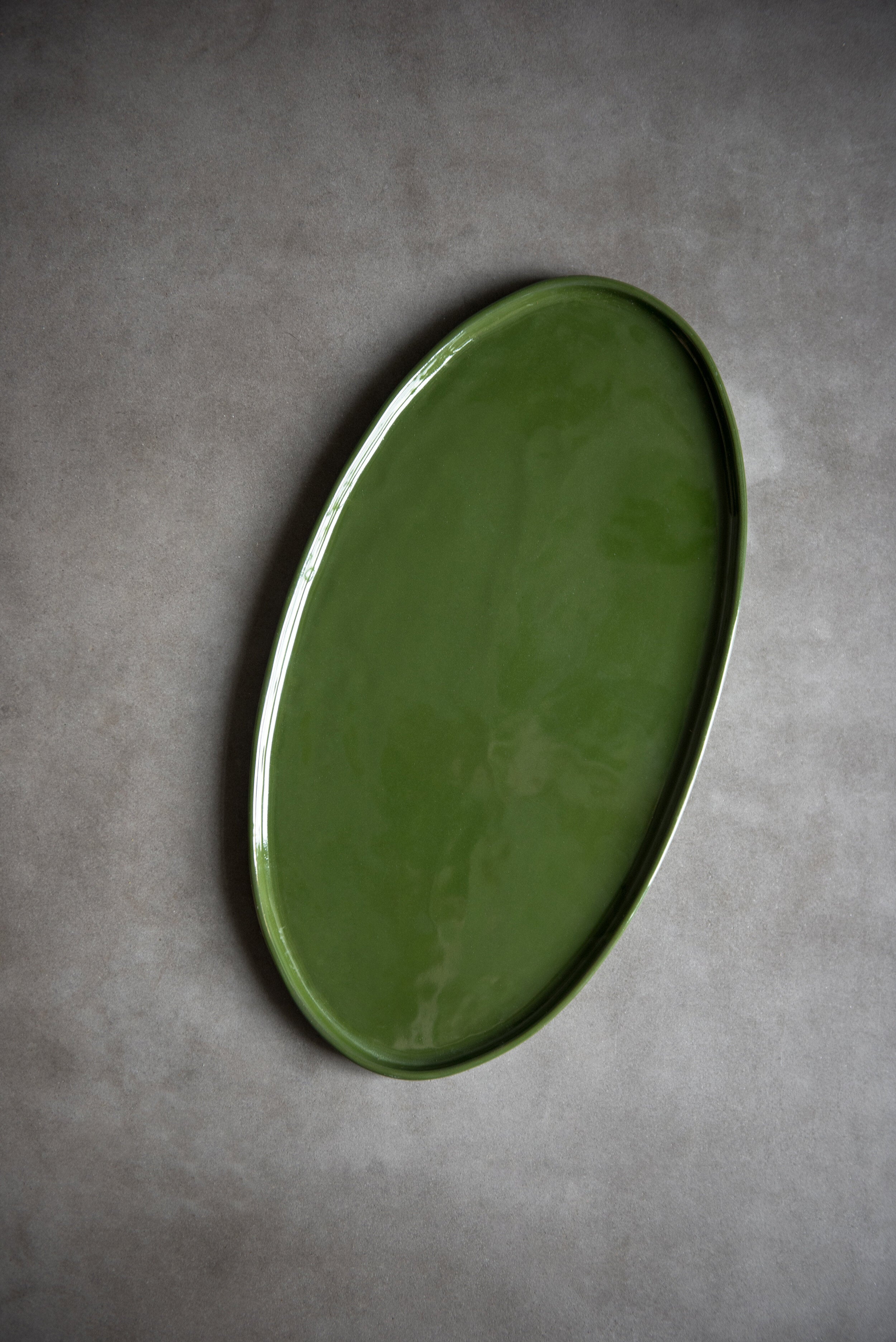 Oval Porcelain Serving Platter (Green)
