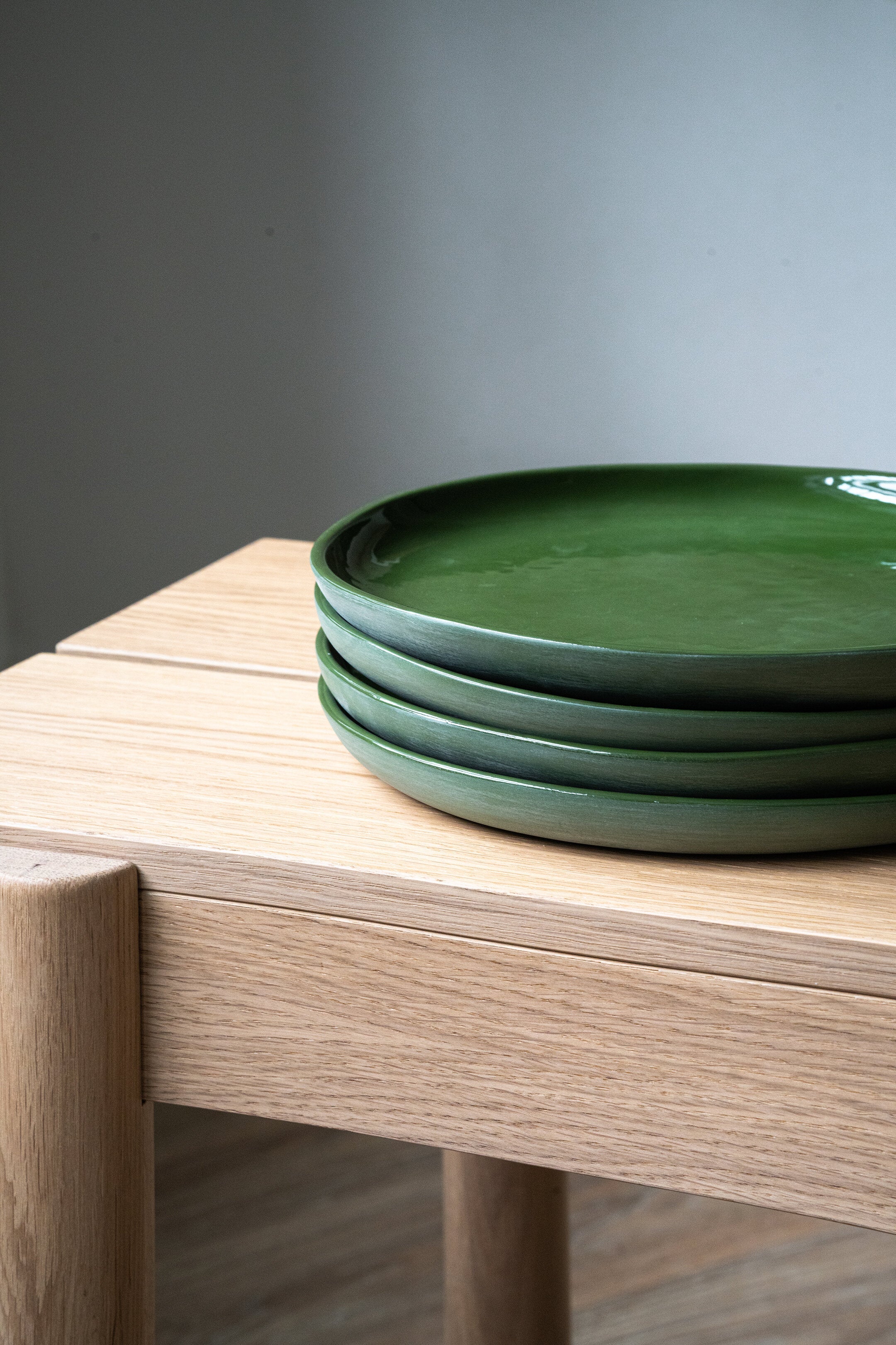 Porcelain Dinner Plates (Green)