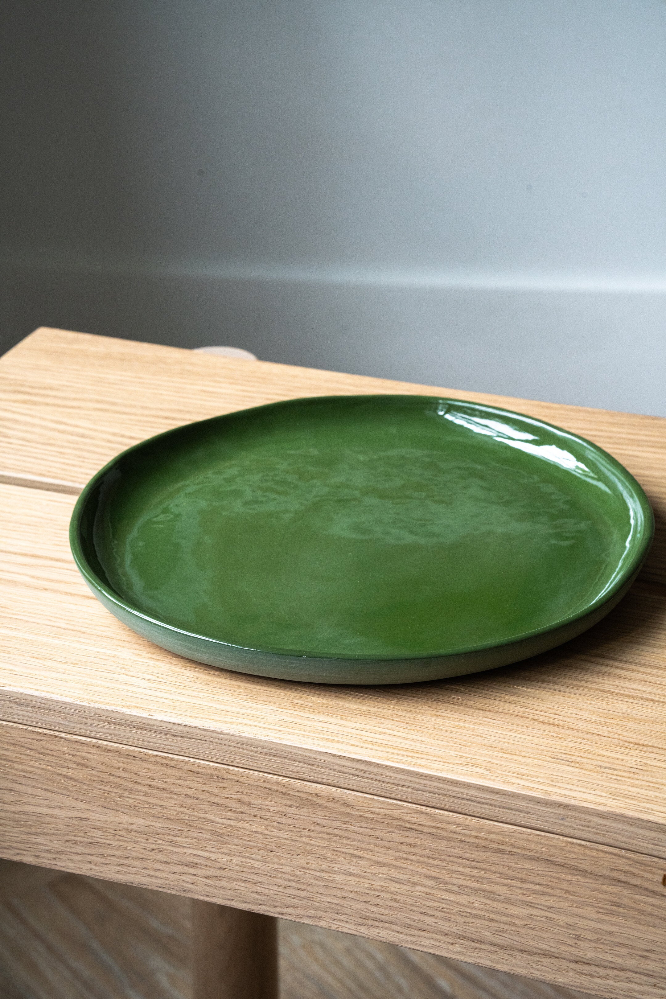 Porcelain Dinner Plates (Green)