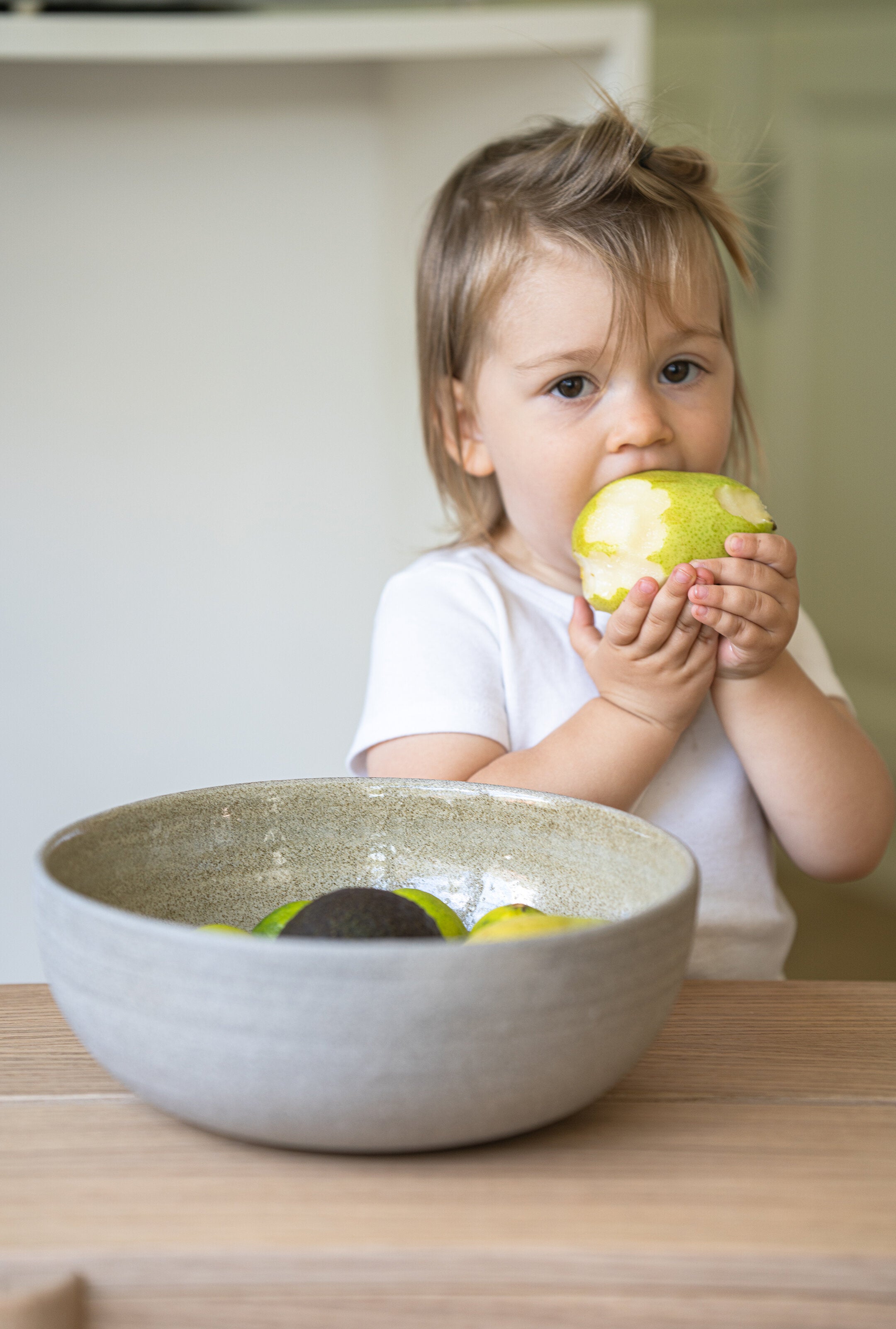 Stoneware Large Fruit Bowl (Concrete)