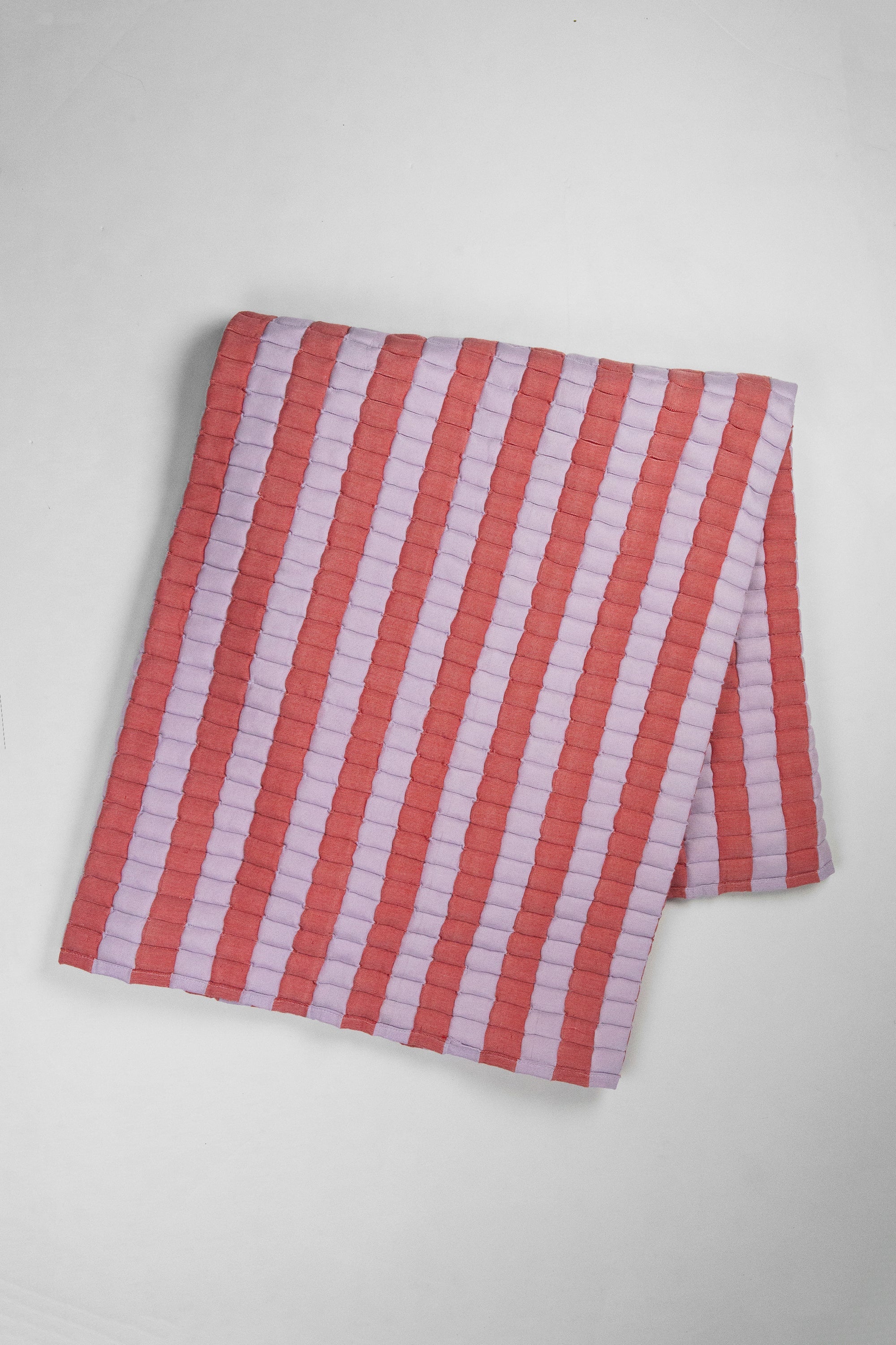 Sujani Quilted Throw Blanket (Lilac & Red)