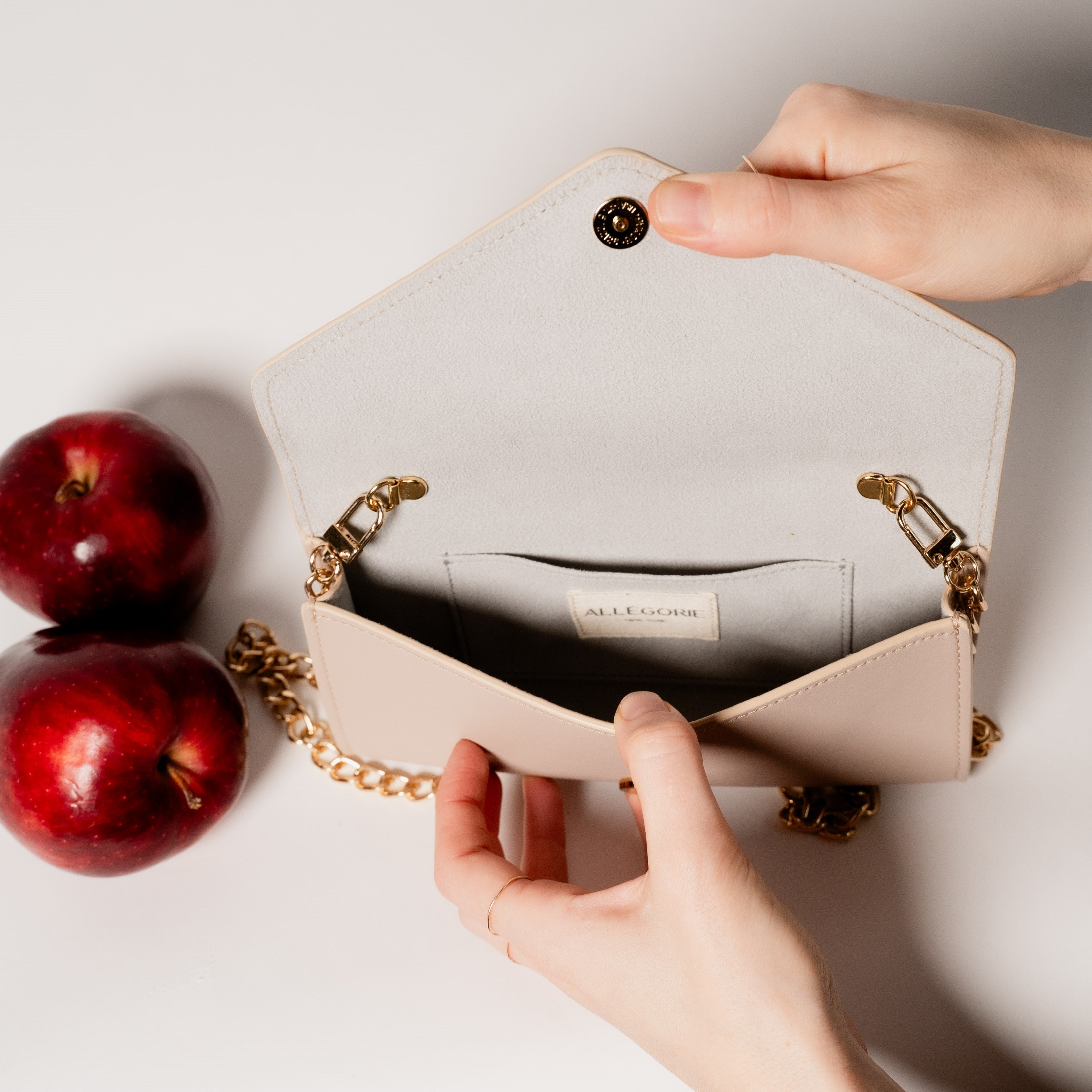 Gala Clutch (Pink)