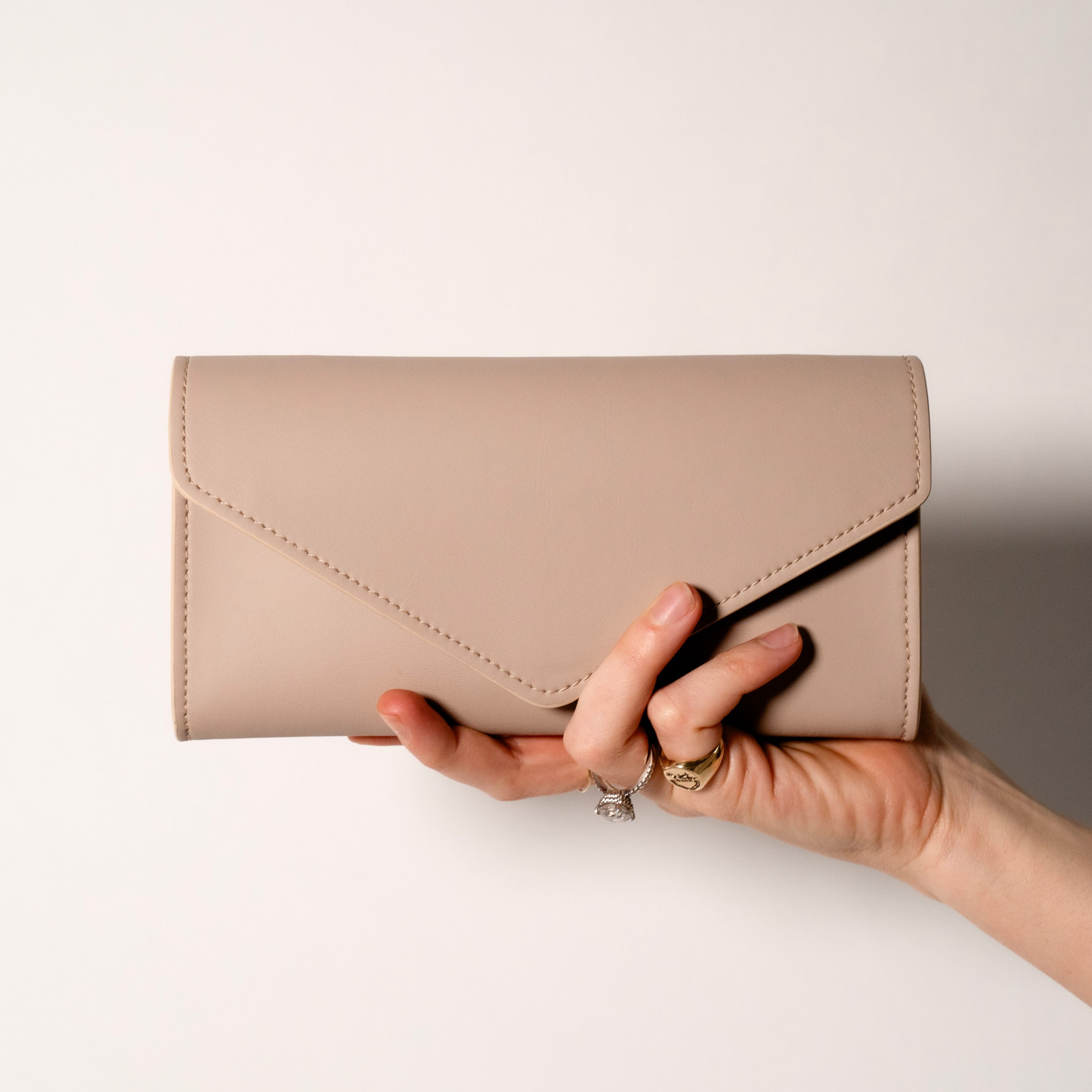 Gala Clutch (Pink)