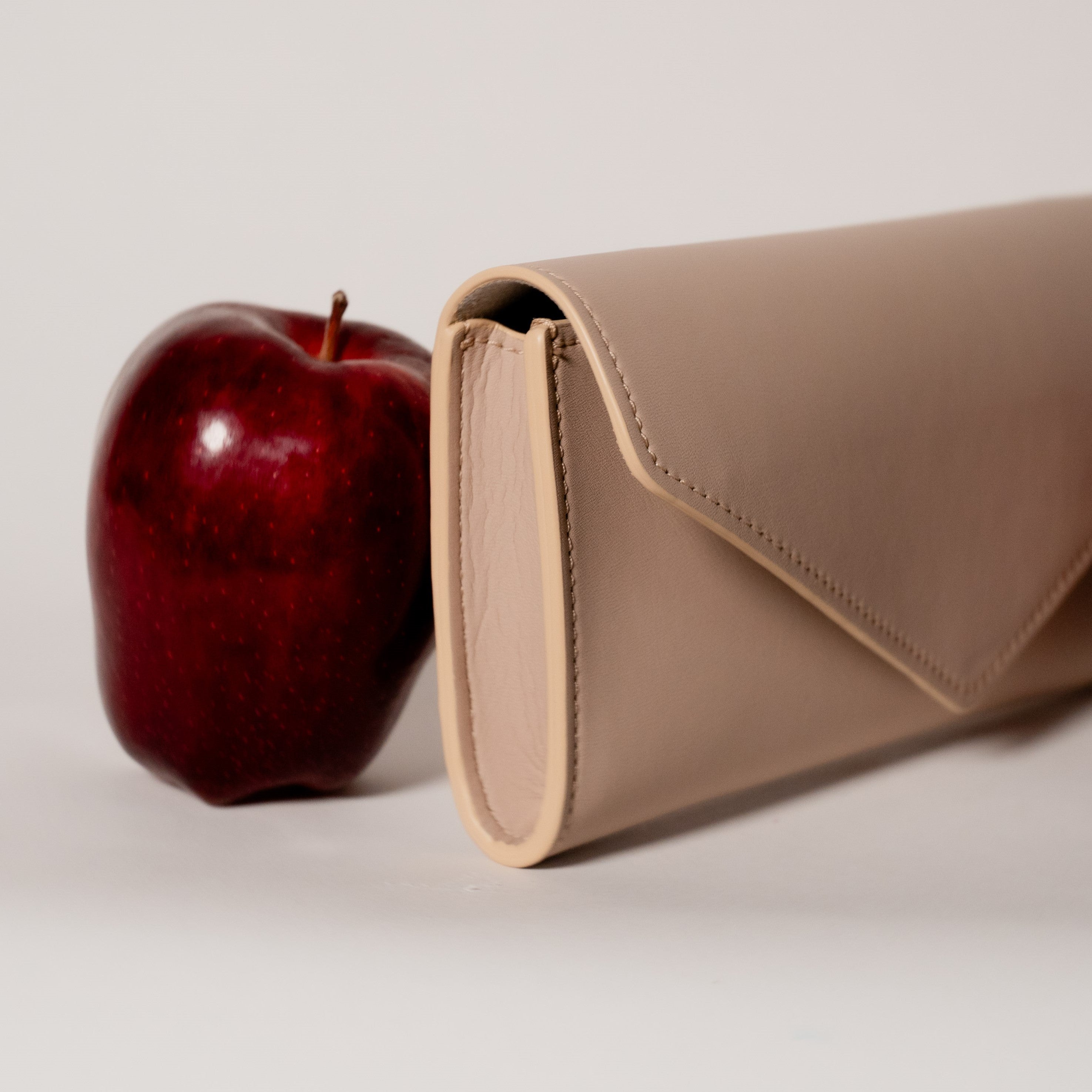 Gala Clutch (Pink)