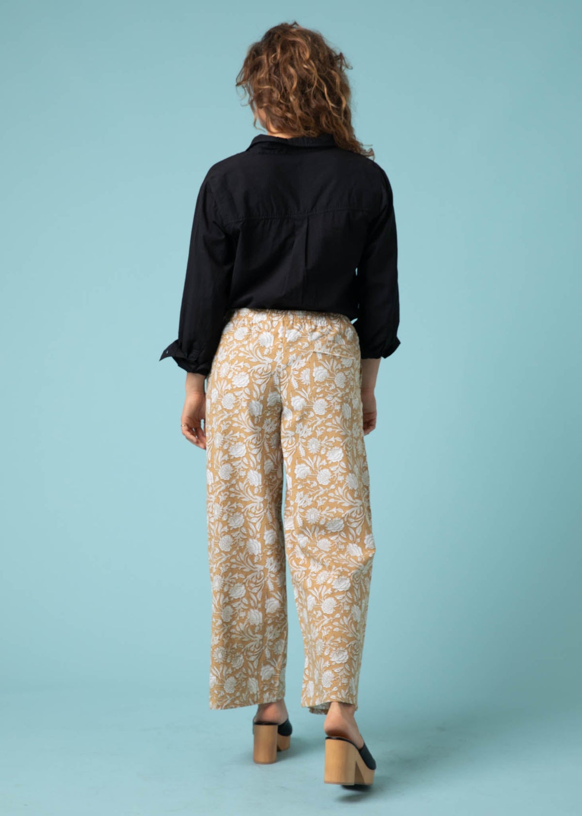 Shore Pant (Floral Escape in Baked Clay & Olive Oil)