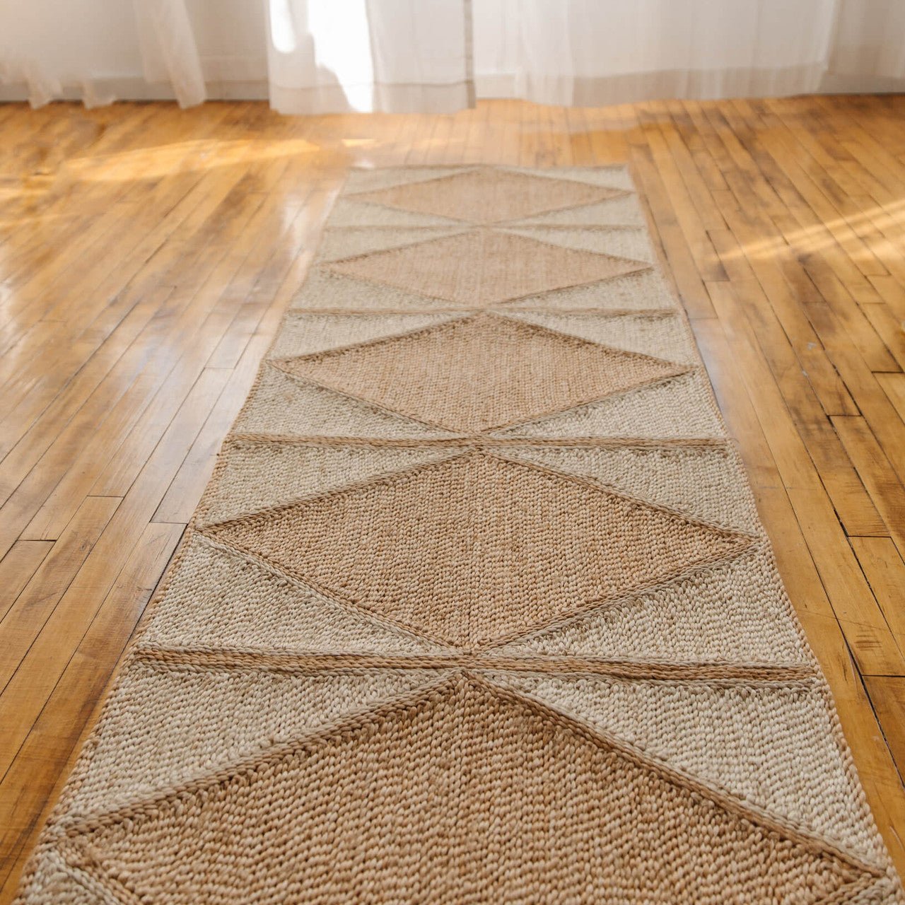 Diamond Jute Runner