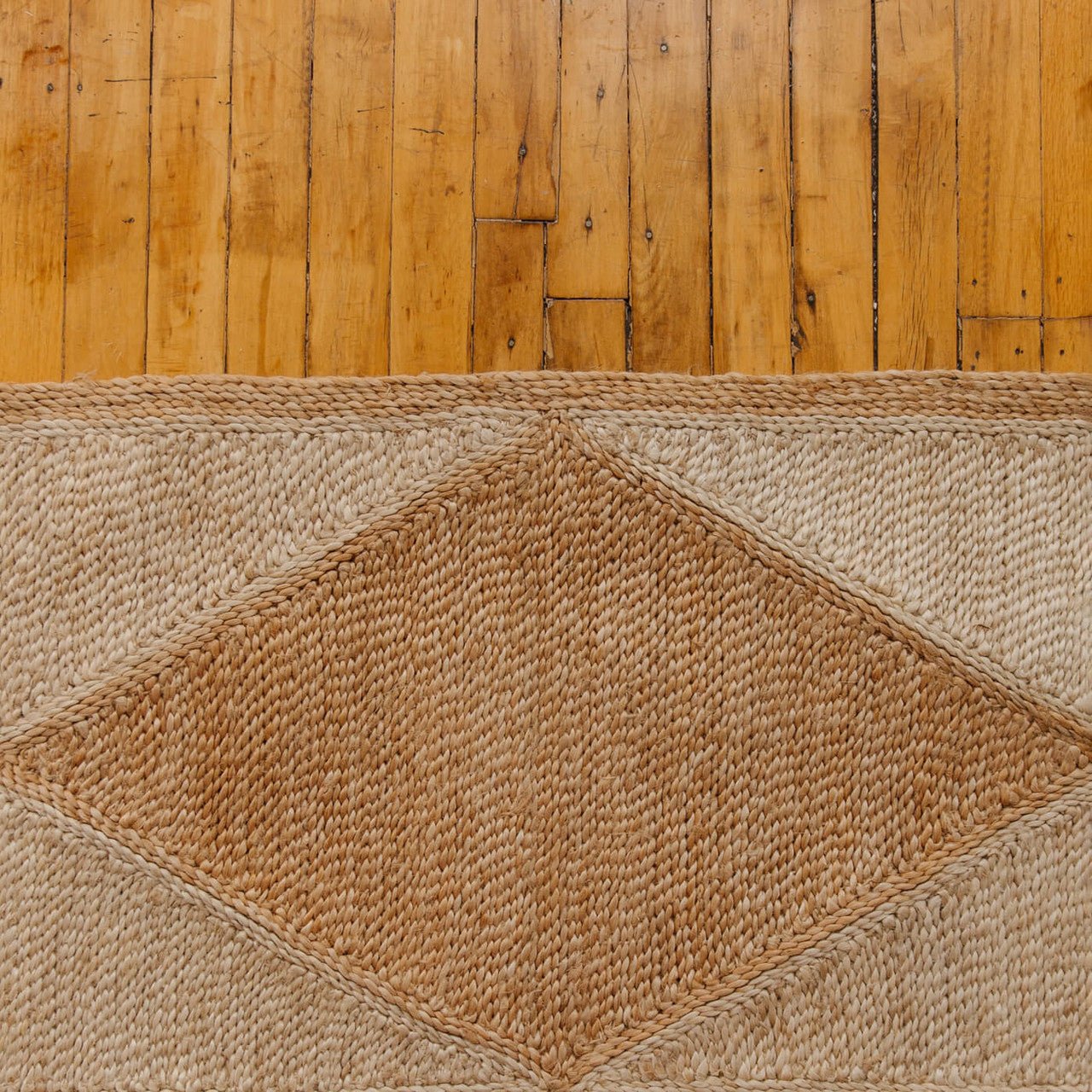 Diamond Jute Runner