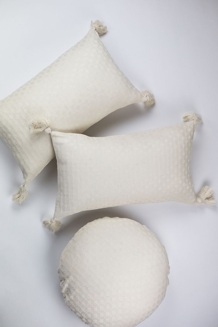 Comalapa Pillow (Natural White)