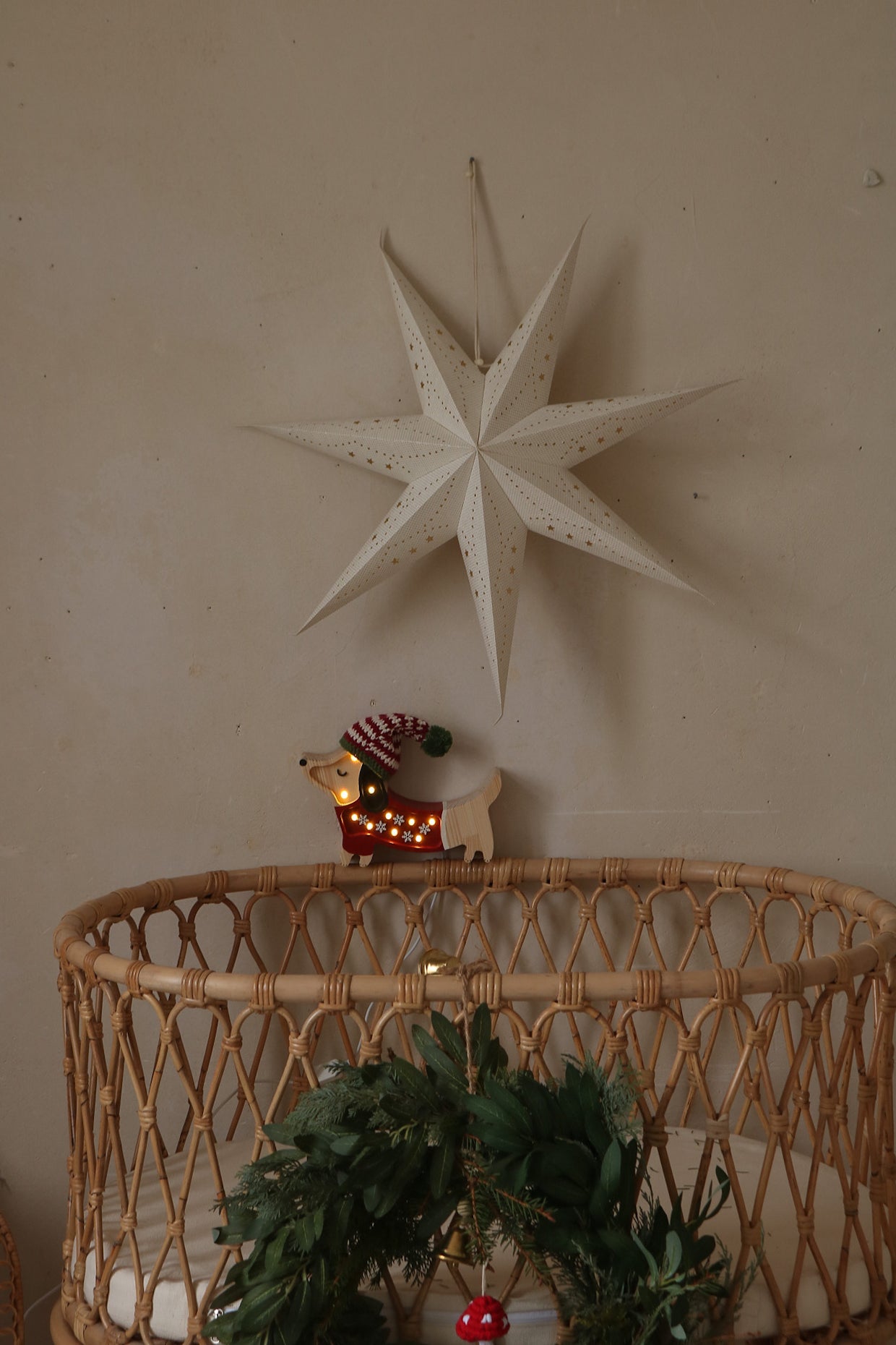 Mini Holiday Puppy Lamp (Limited Edition)