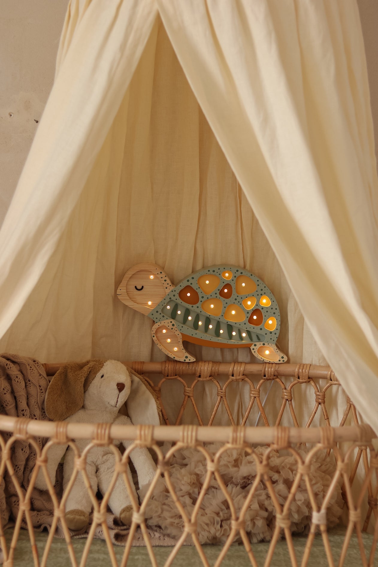 Wooden turtle kids night light in Galapagos Sage, dimmable LED remote-controlled lamp