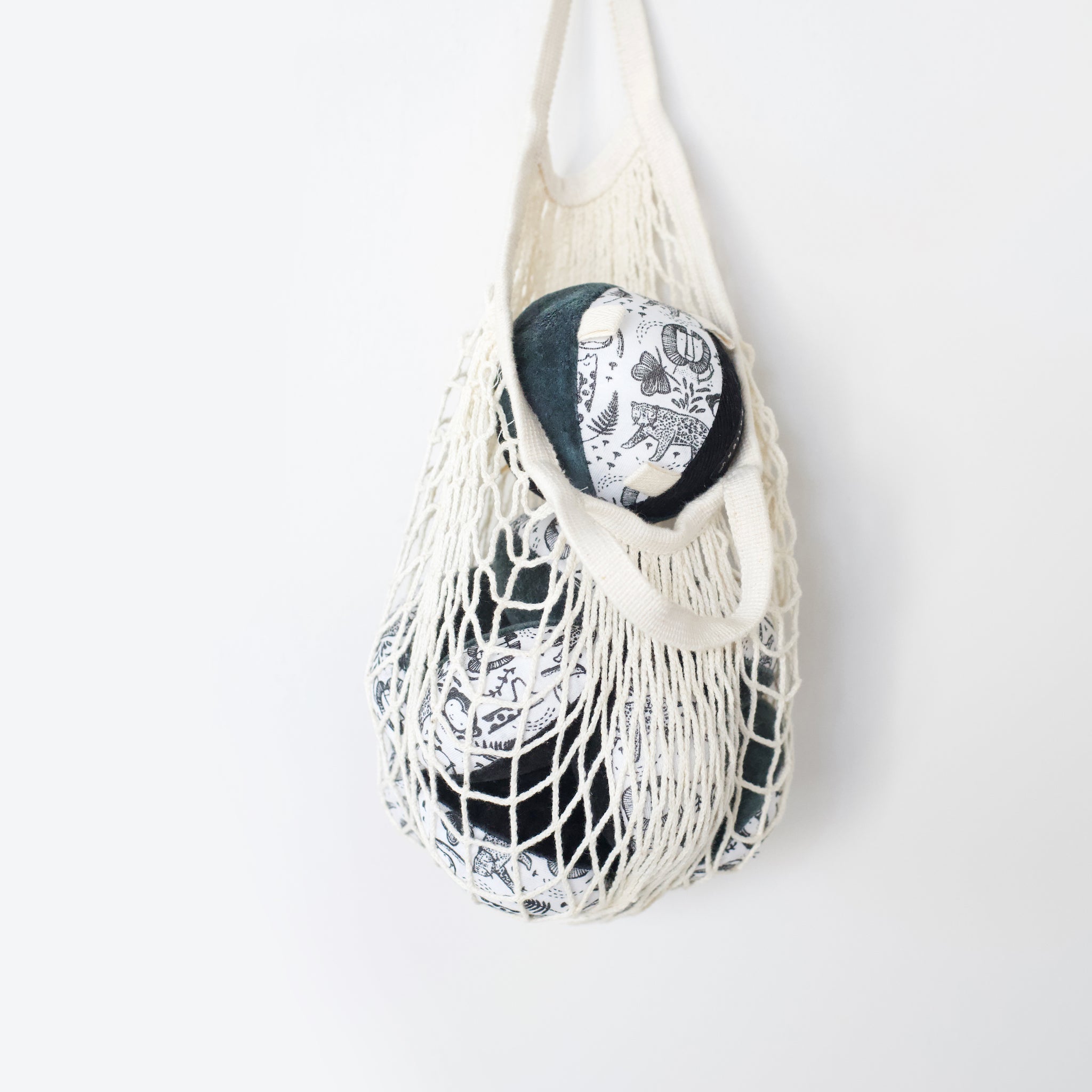 Taggy Ball with Rattle (Wild)