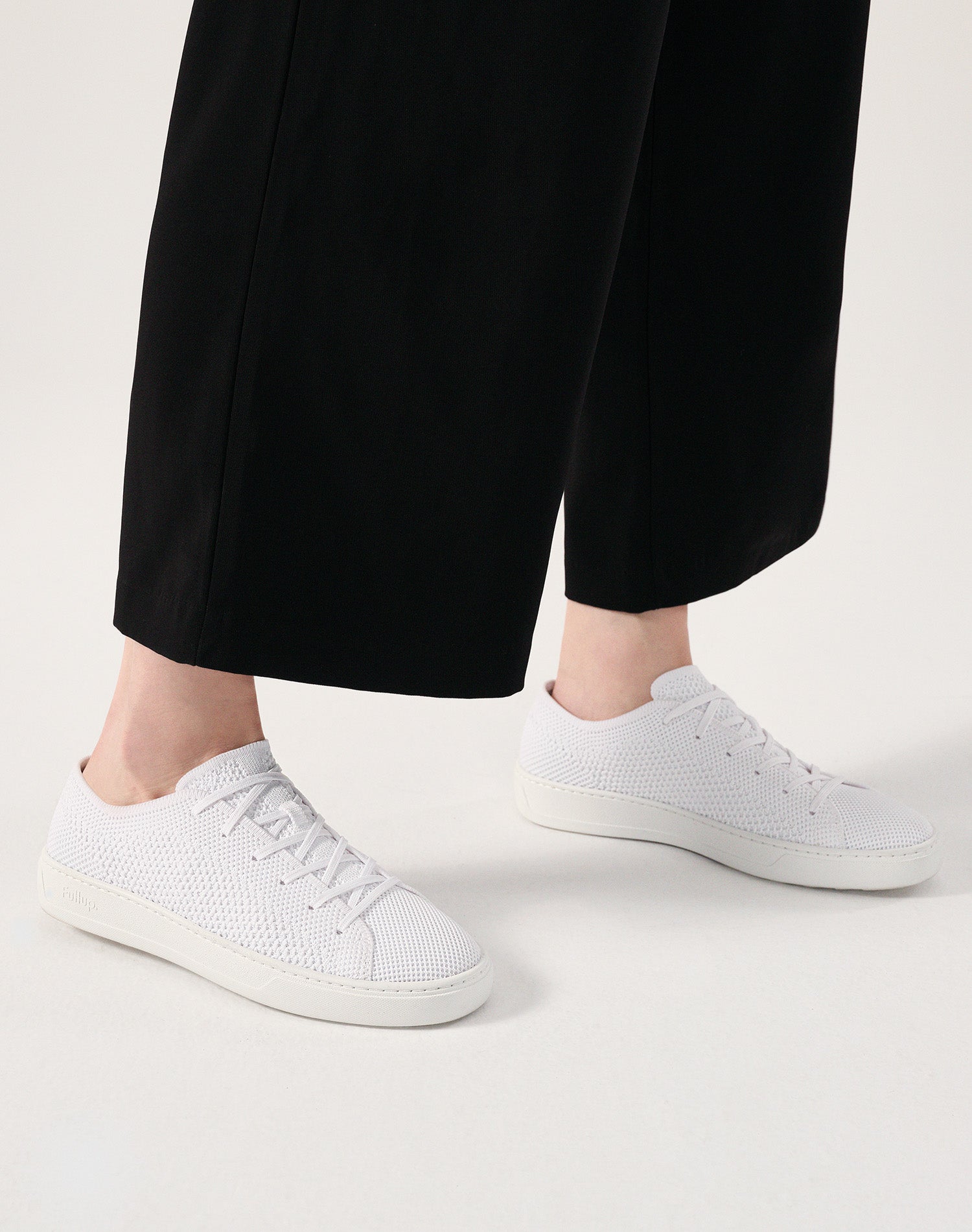 Women's Infinity Cloud White Knit Sneaker (Snowfall)