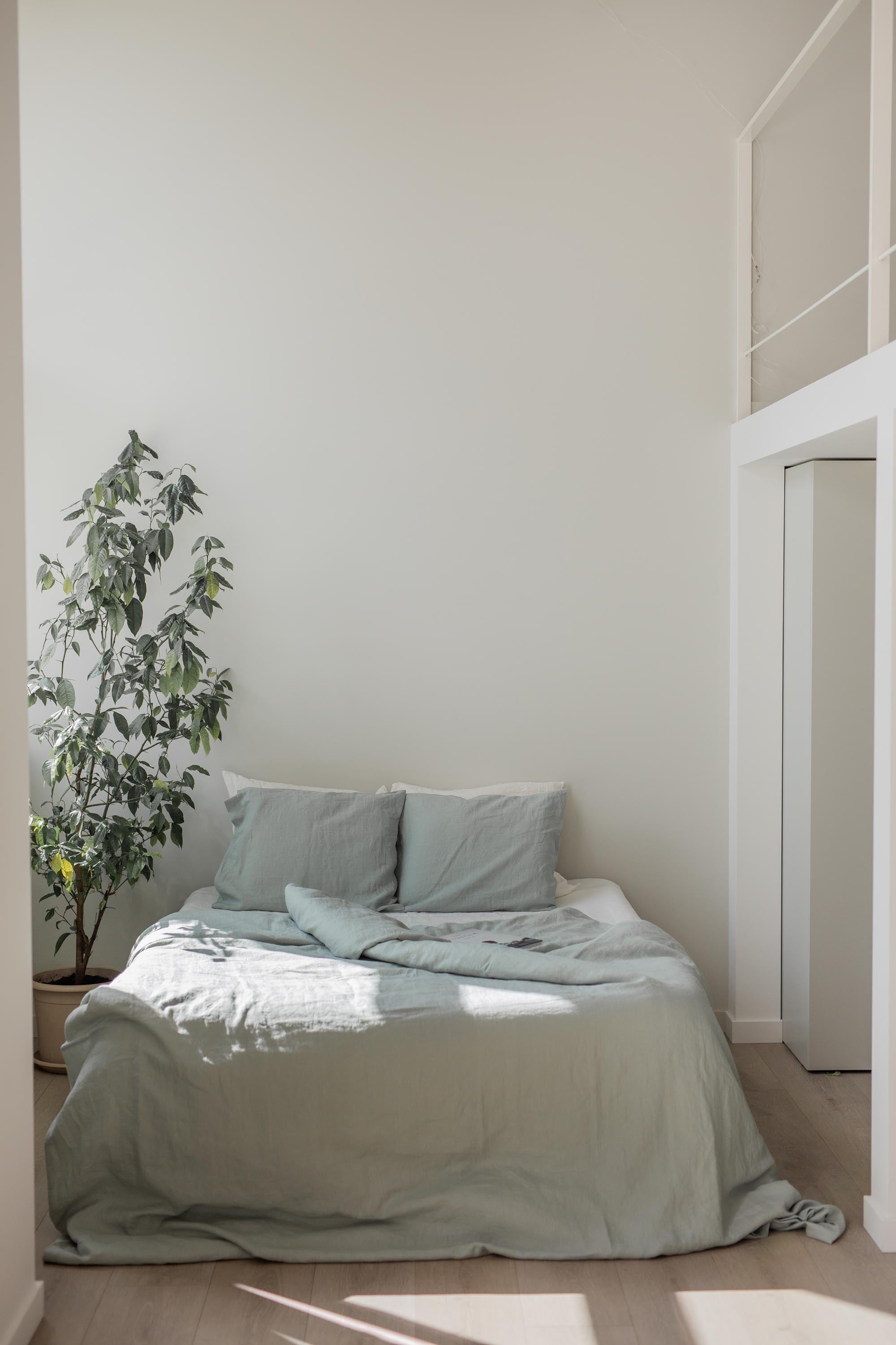 Linen Duvet Cover (Sage Green)