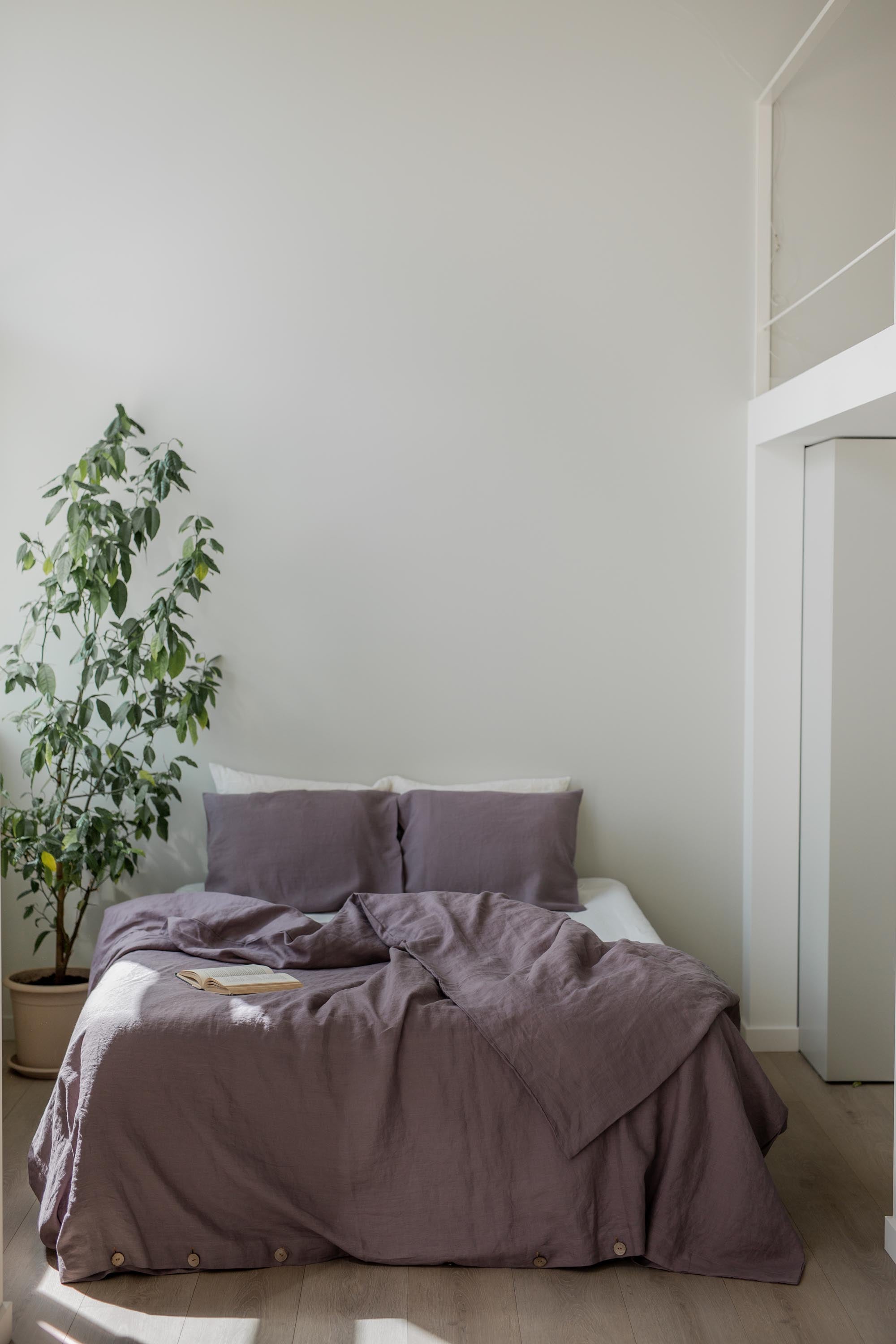 Linen Bedding Set (Dusty Lavender)
