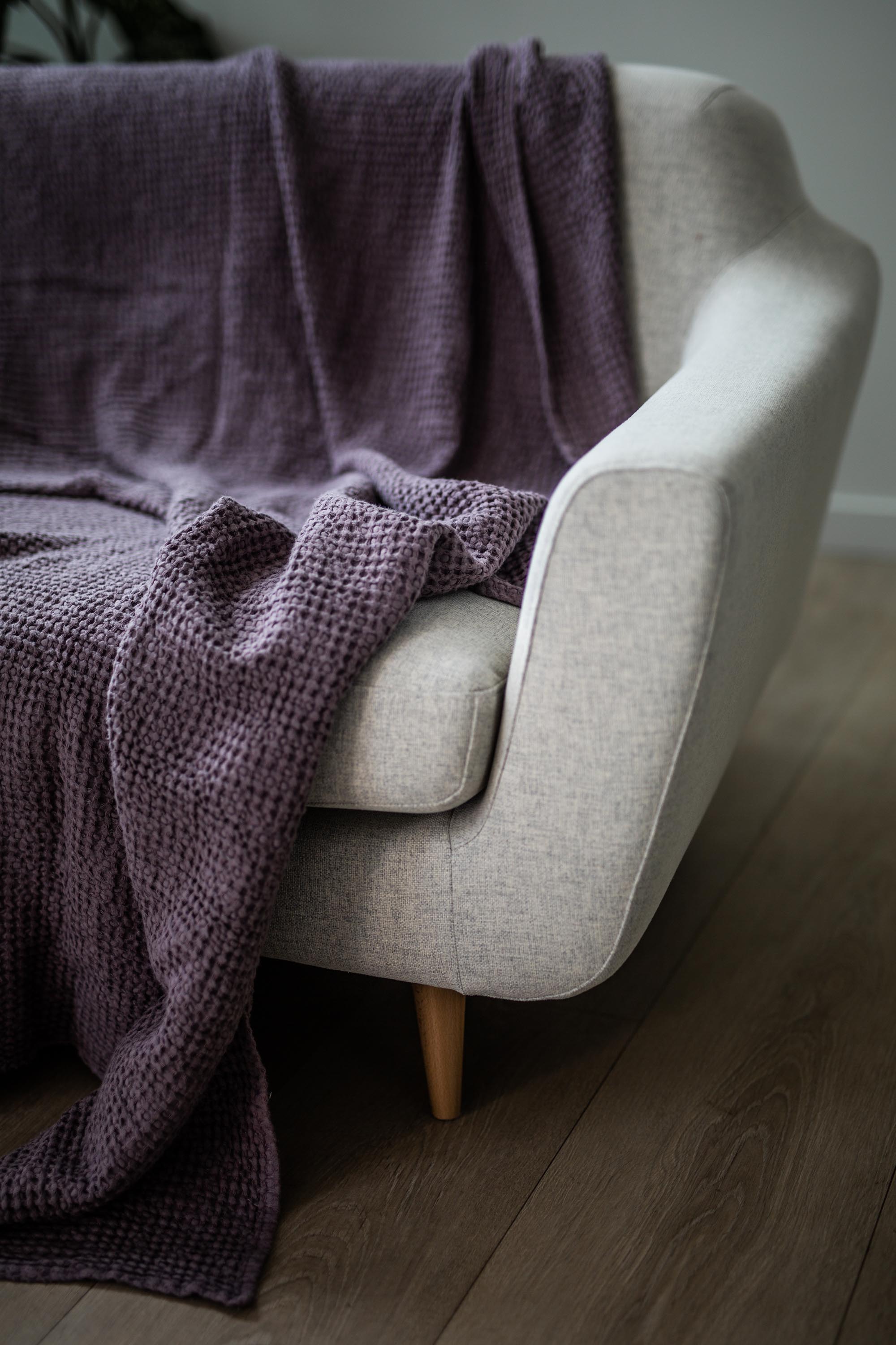 Linen Waffle Throw Blanket (Dusty Lavender)