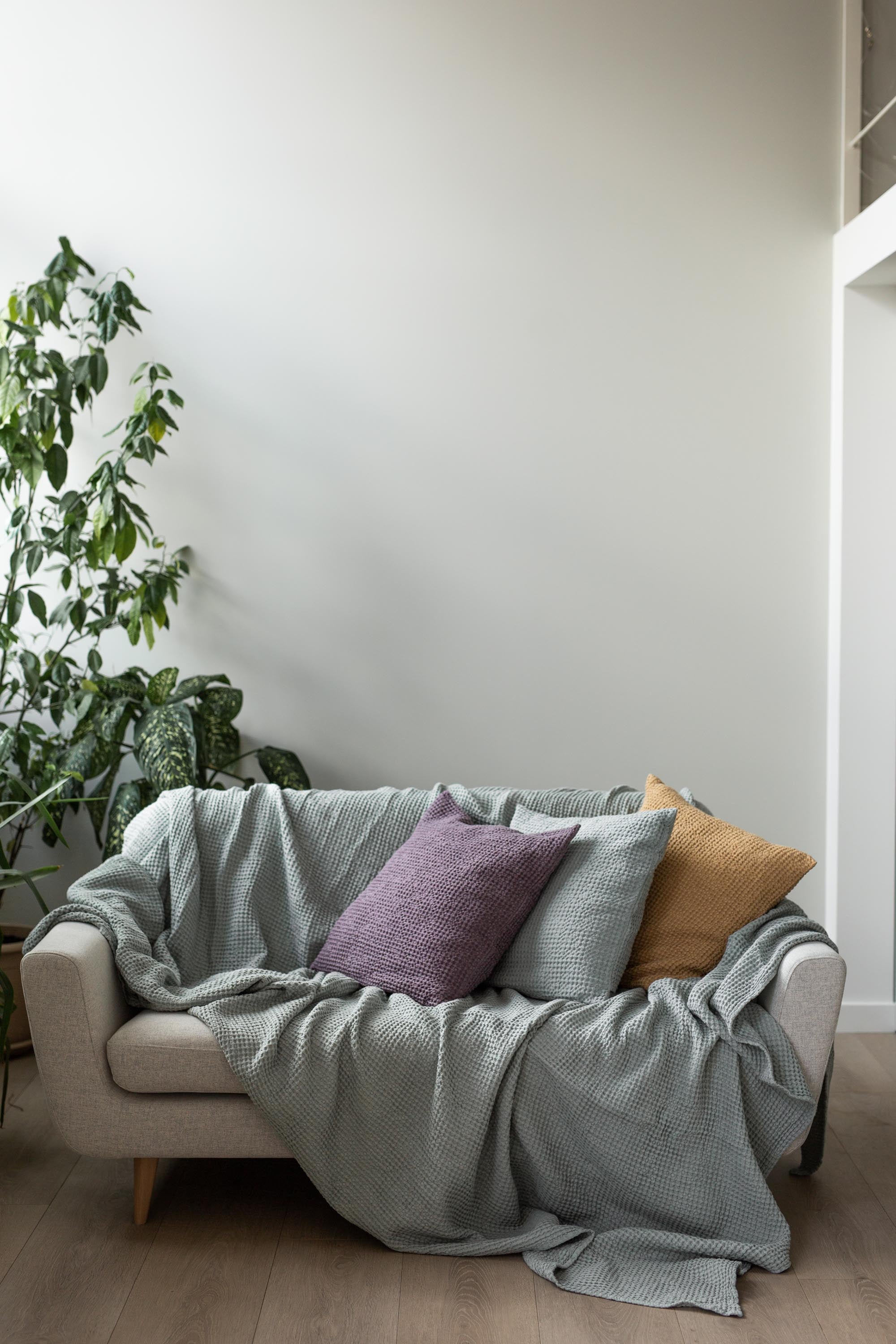 Linen Waffle Throw Blanket (Sage Green)