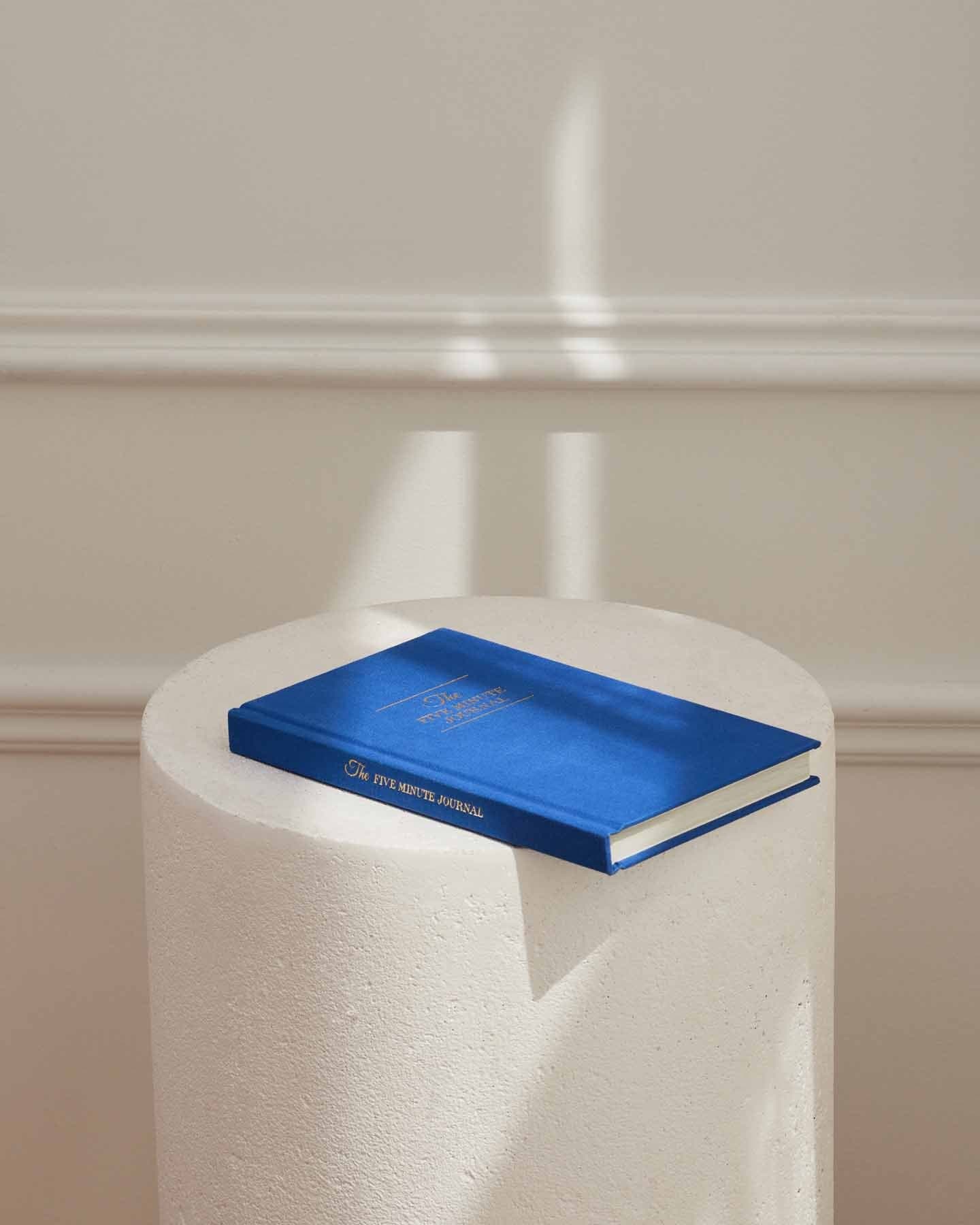 The Five Minute Journal (Royal Blue)
