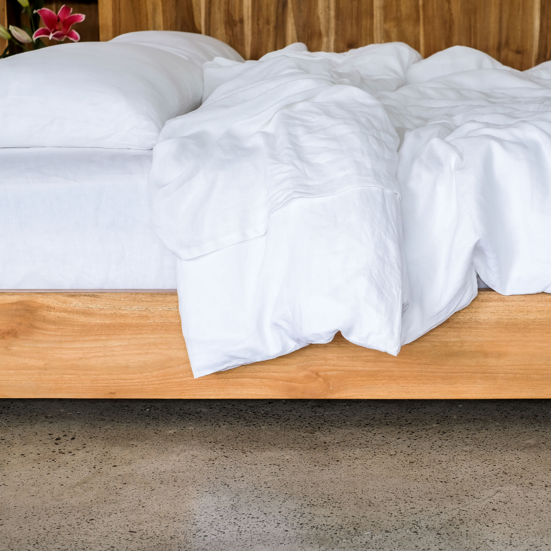 Linen Bedding Set (White)