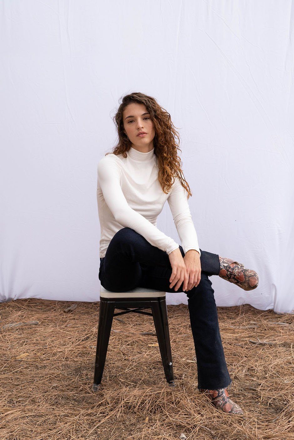 Ava Mock Neck Tee Top Paneros